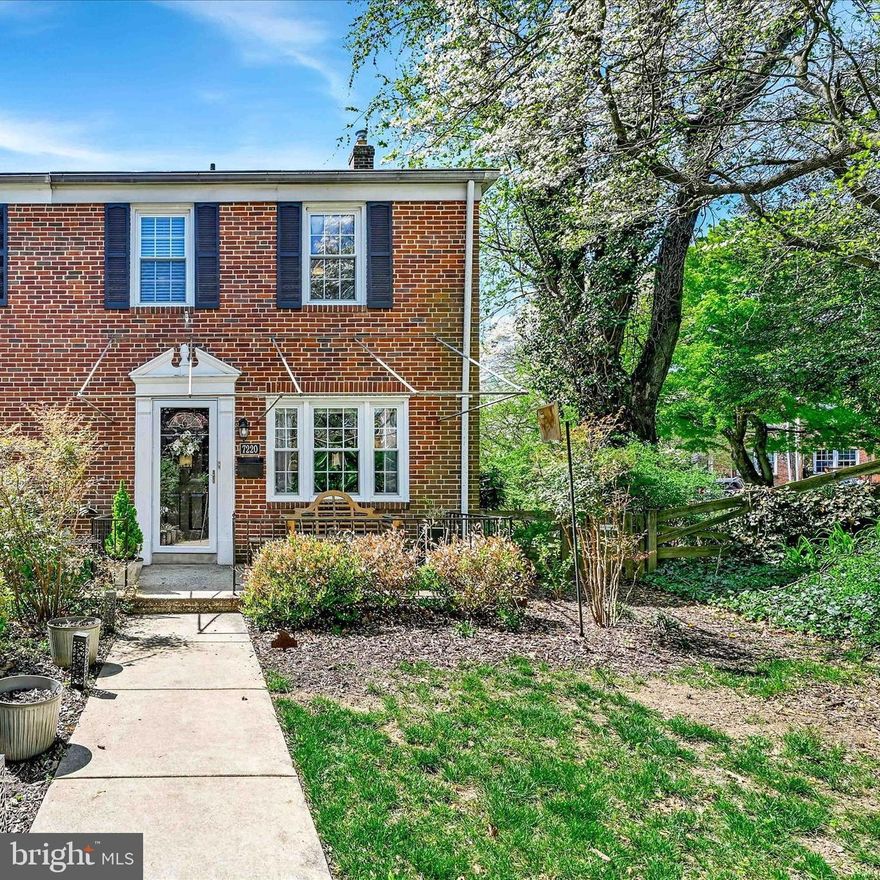 Welcome home!  This end unit home offers entrance from the cul-de-sac  without the hassle of stairs.  Your front porch is a perfect spot to unwind after a long day.  Upon entering your new home you will be greeted by beautiful hardwood floors through out.  The spacious living room with large windows easily transitions to the dining area.  The fabulous kitchen is boasts a huge island with quartz counters, gleaming cabinets and stainless steel appliances.  Upstairs you have 3 bedrooms and an updated bath with custom tile.  The lower level offers more hang out space perfect for a Sunday game or a family movie night, custom built ins and an updated full bath.  Have peace of mind and comfort with a 7 month new high efficiency Carrier HVAC.  But wait, there's more!  Enter your fenced in large side and back yard off the kitchen or from the walkout basement with beautifully landscaped gardens and lots of room for fun and games plus designated off street parking!  This one has it all!