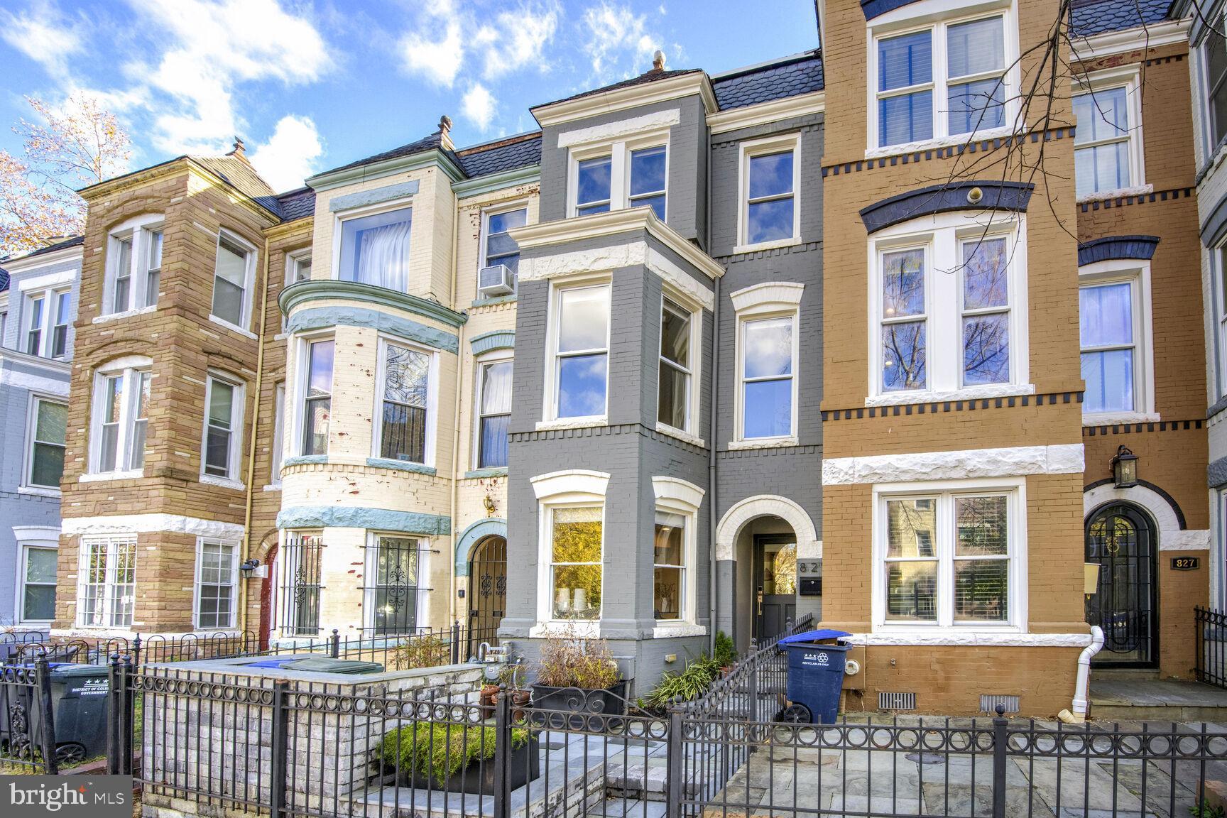 829 4TH STREET NE