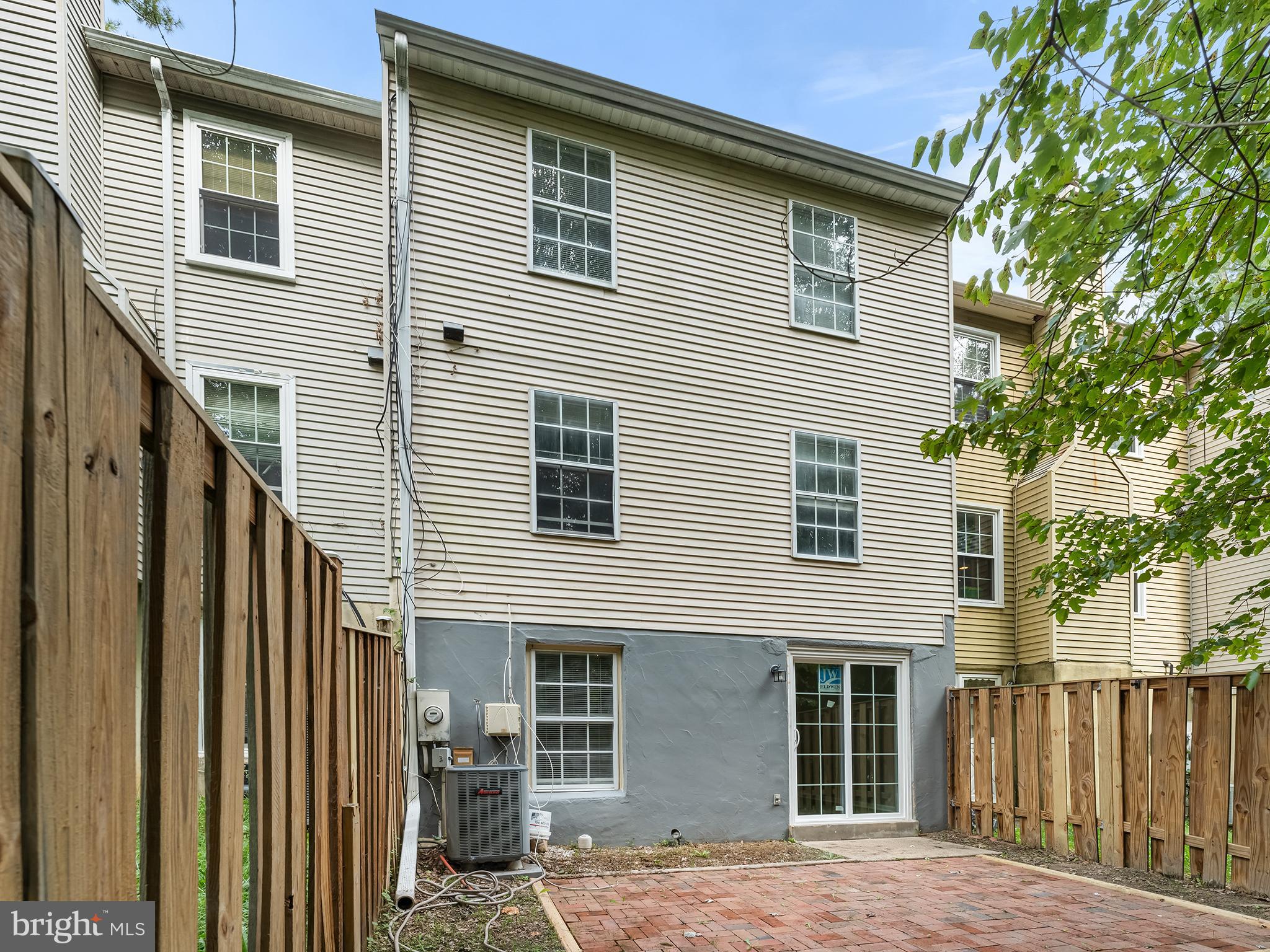 SHANNON STATION - Residential