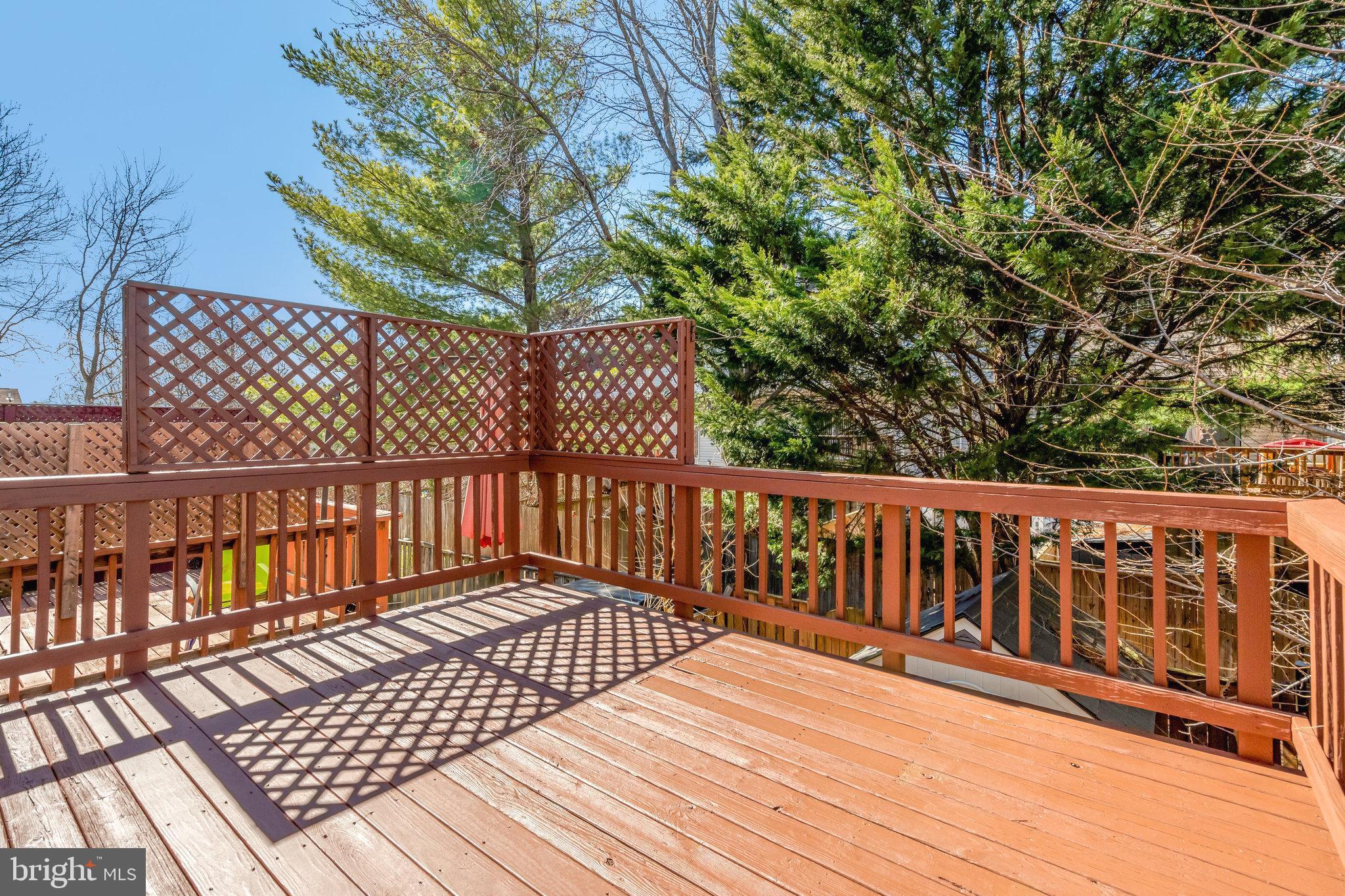 FAIRFAX - Residential