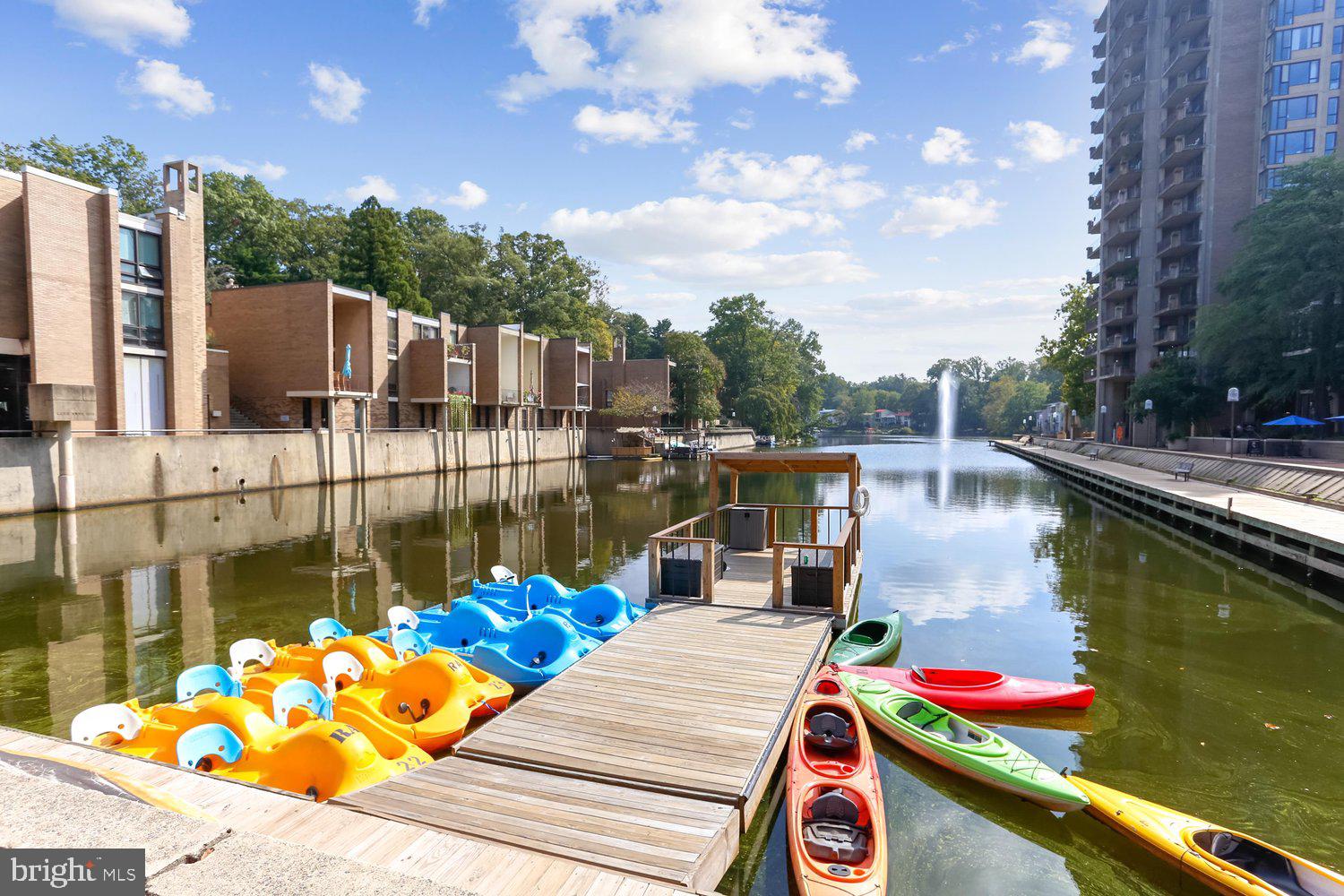 RESTON - Residential