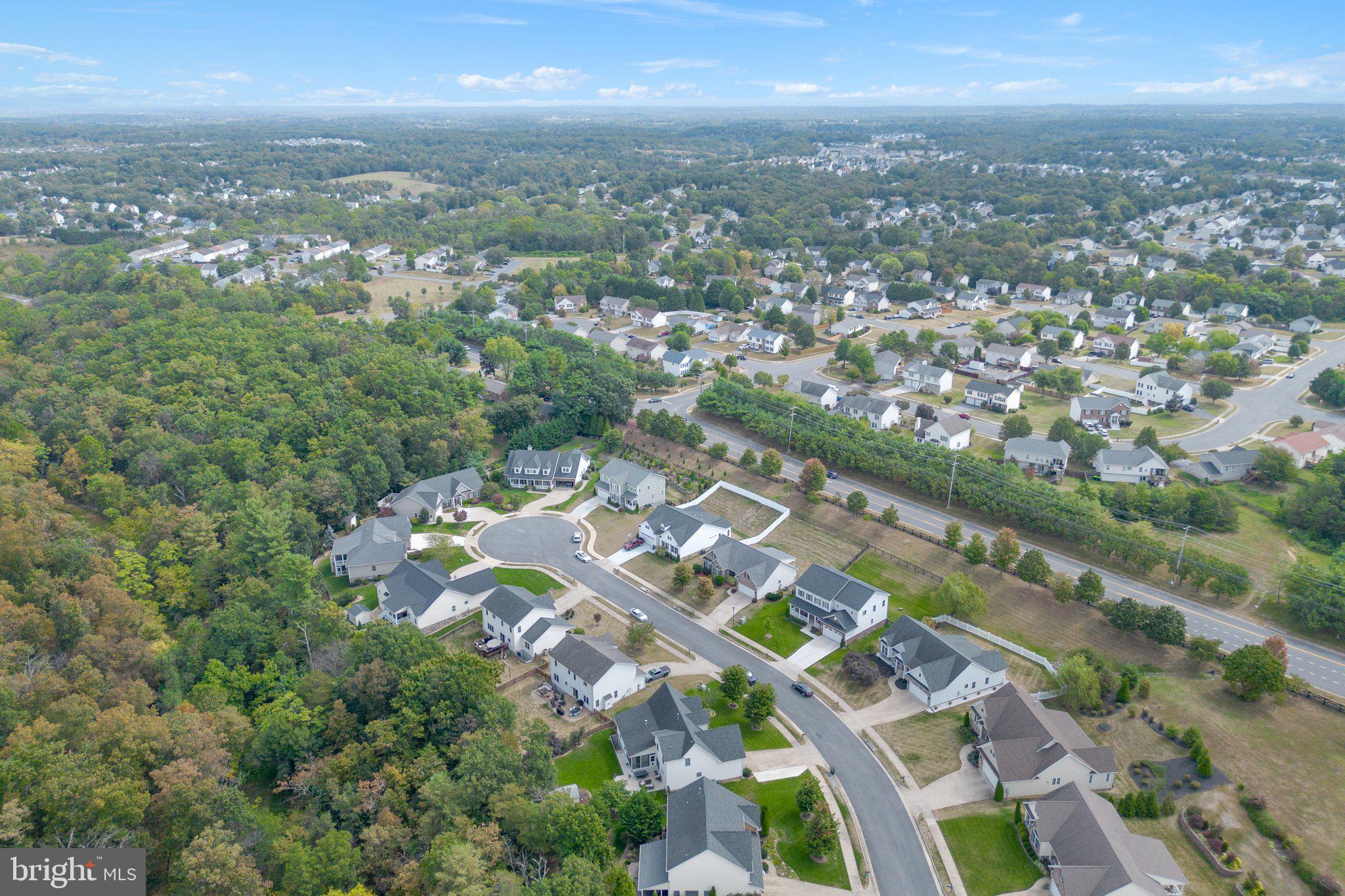 ABRAMS POINTE - Residential