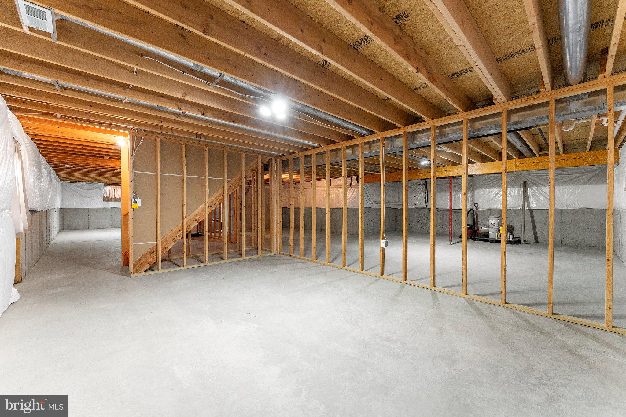 ABRAMS POINTE - Residential