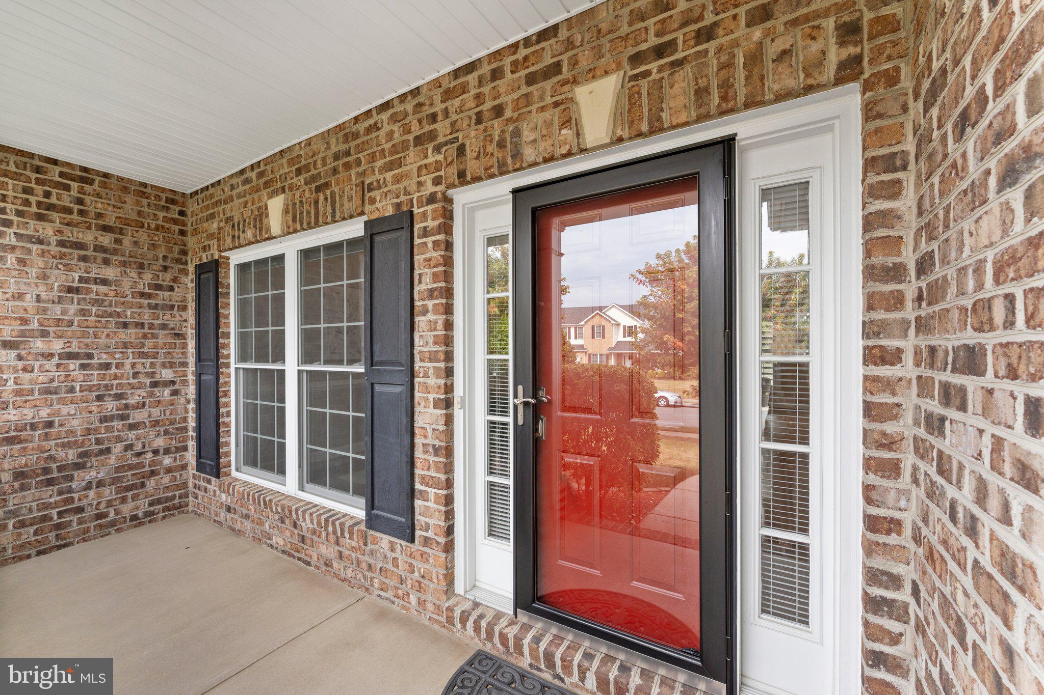 ABRAMS POINTE - Residential