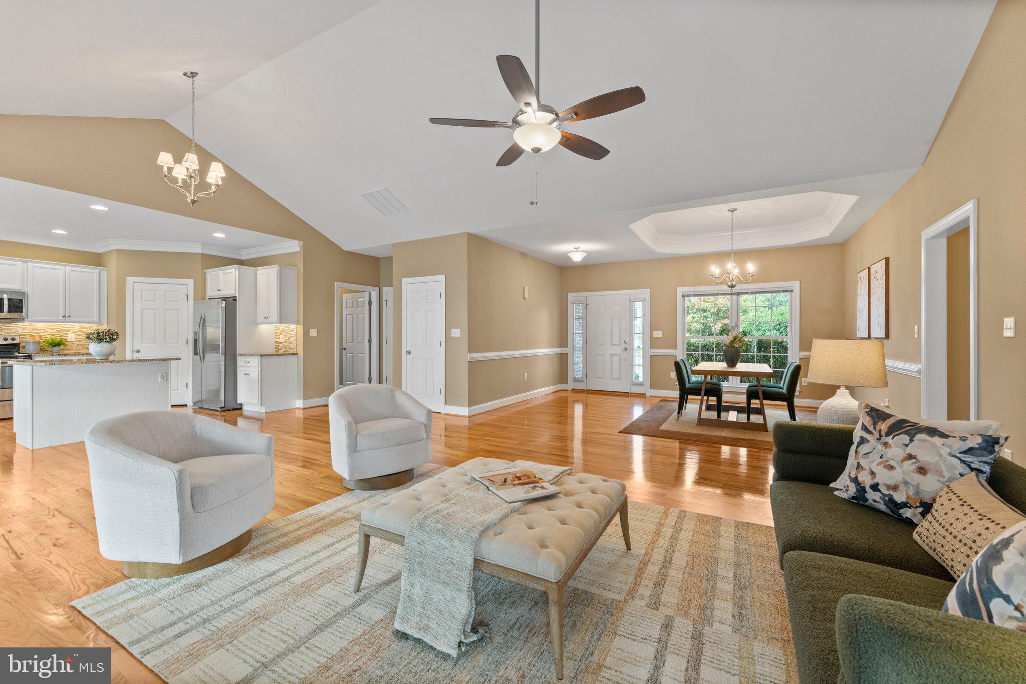 ABRAMS POINTE - Residential