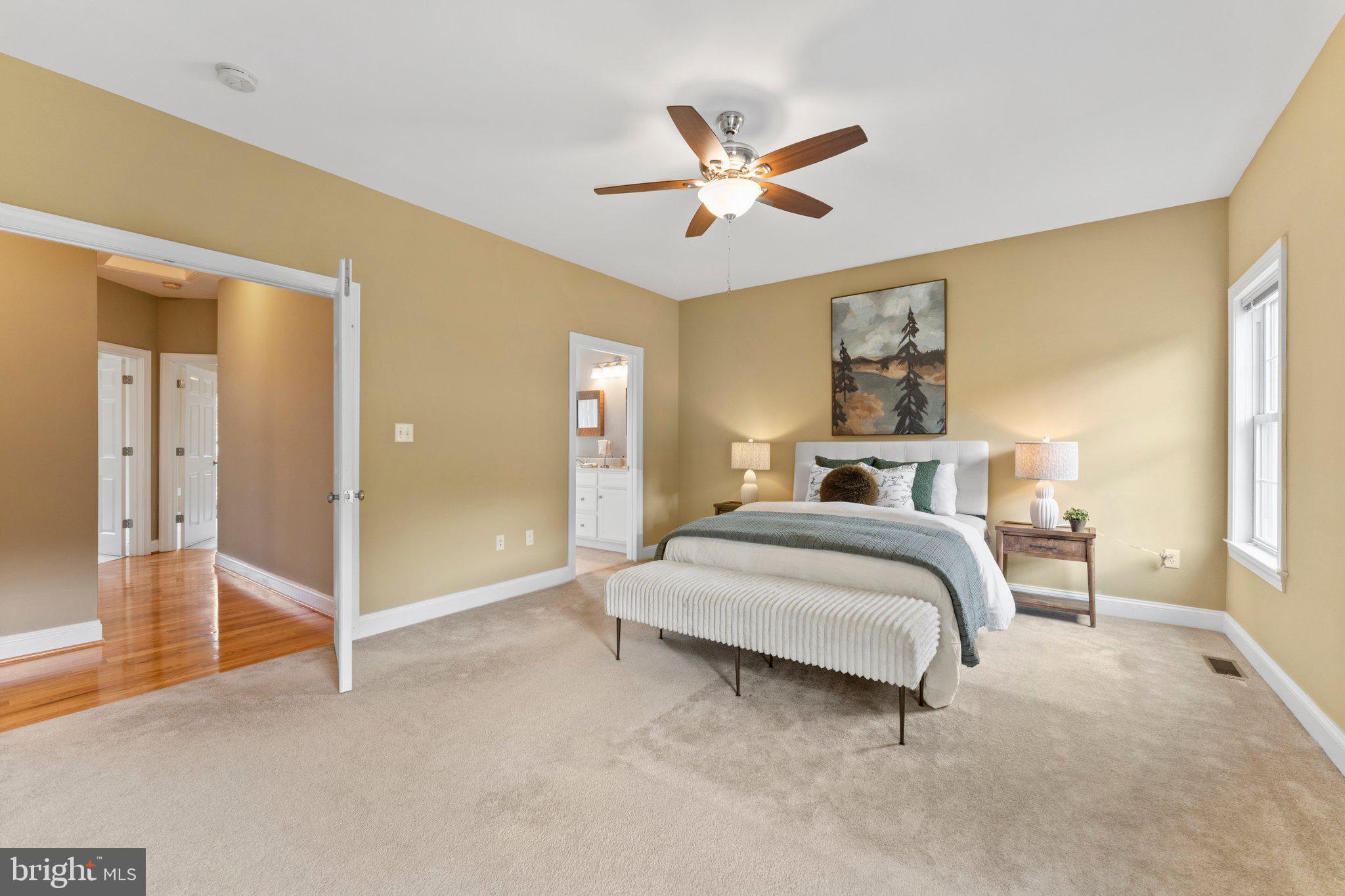 ABRAMS POINTE - Residential