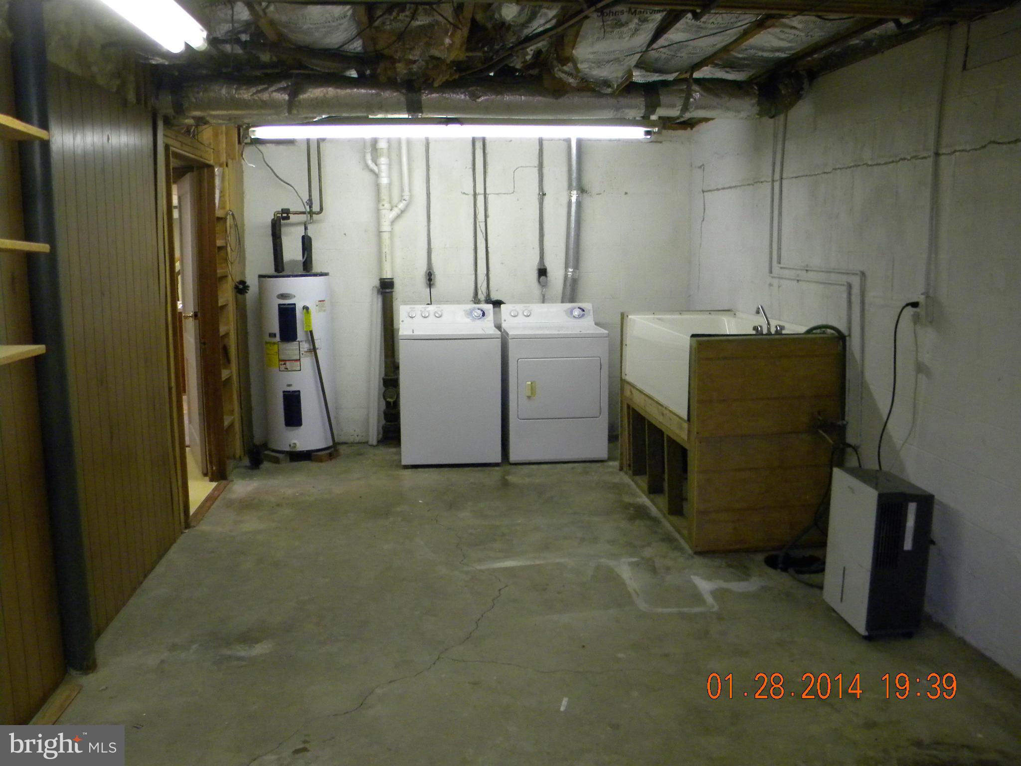 H W DELLINGER - Residential