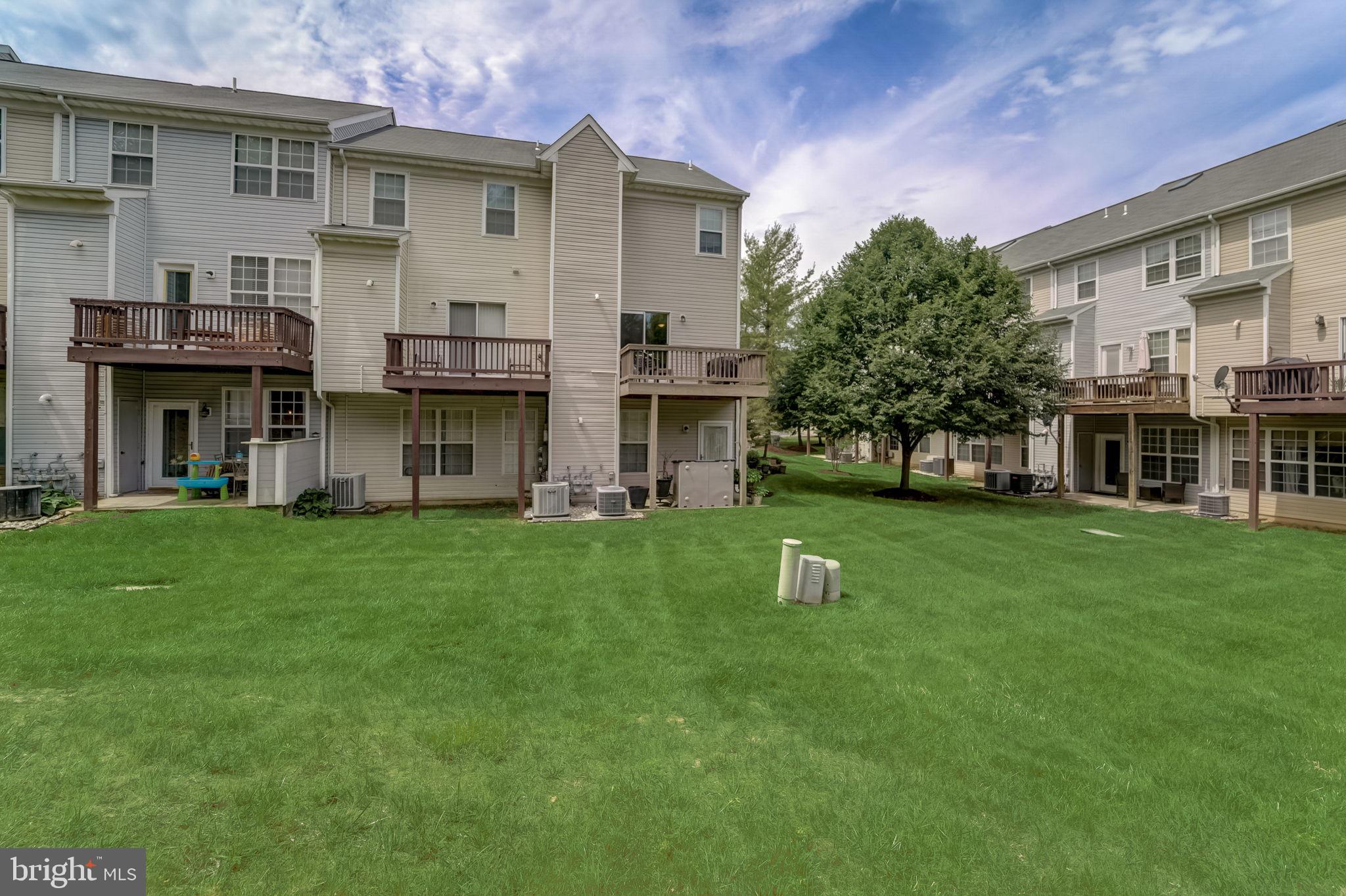 WOODLAND WALK - Residential