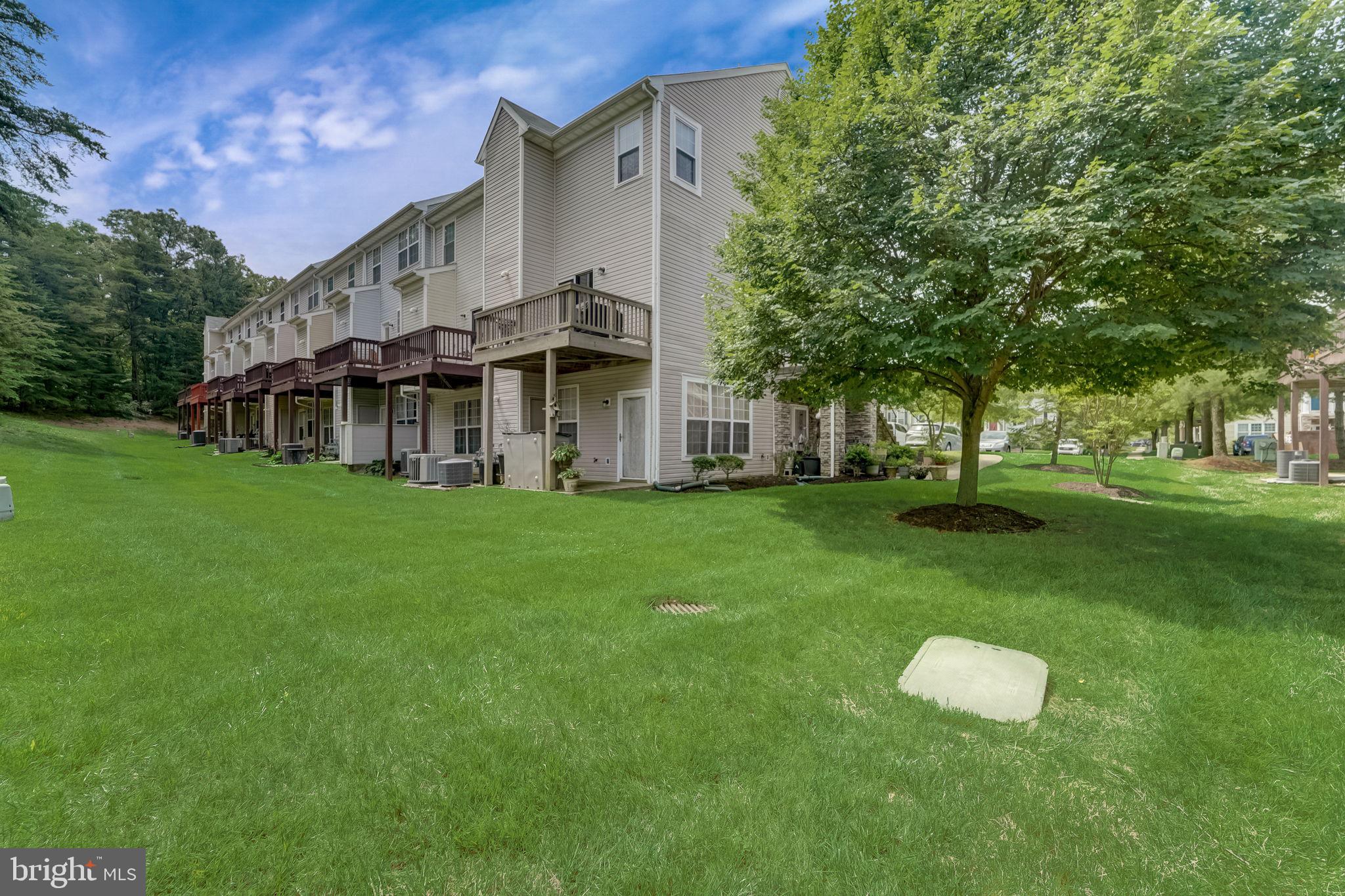 WOODLAND WALK - Residential