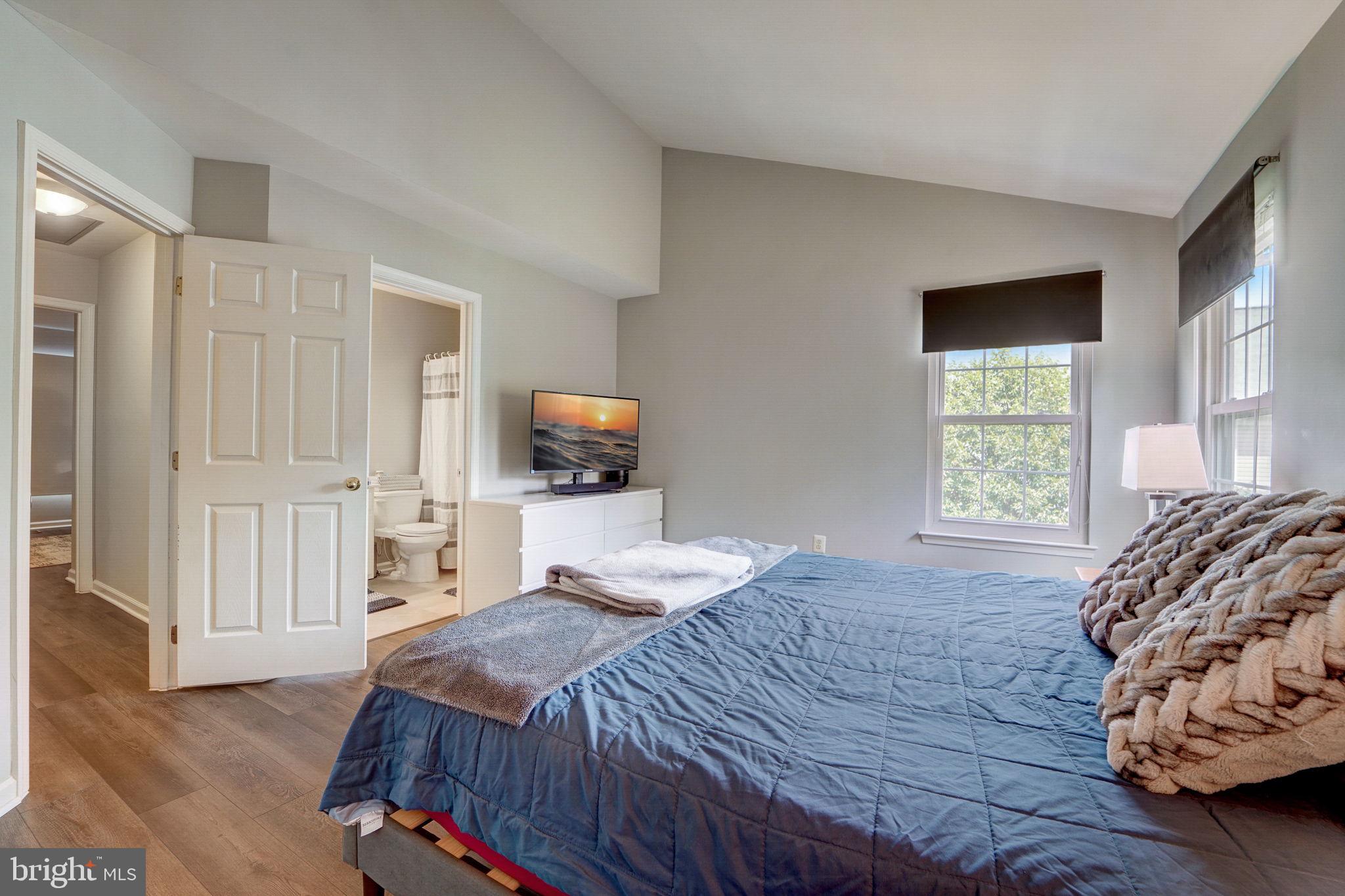 WOODLAND WALK - Residential