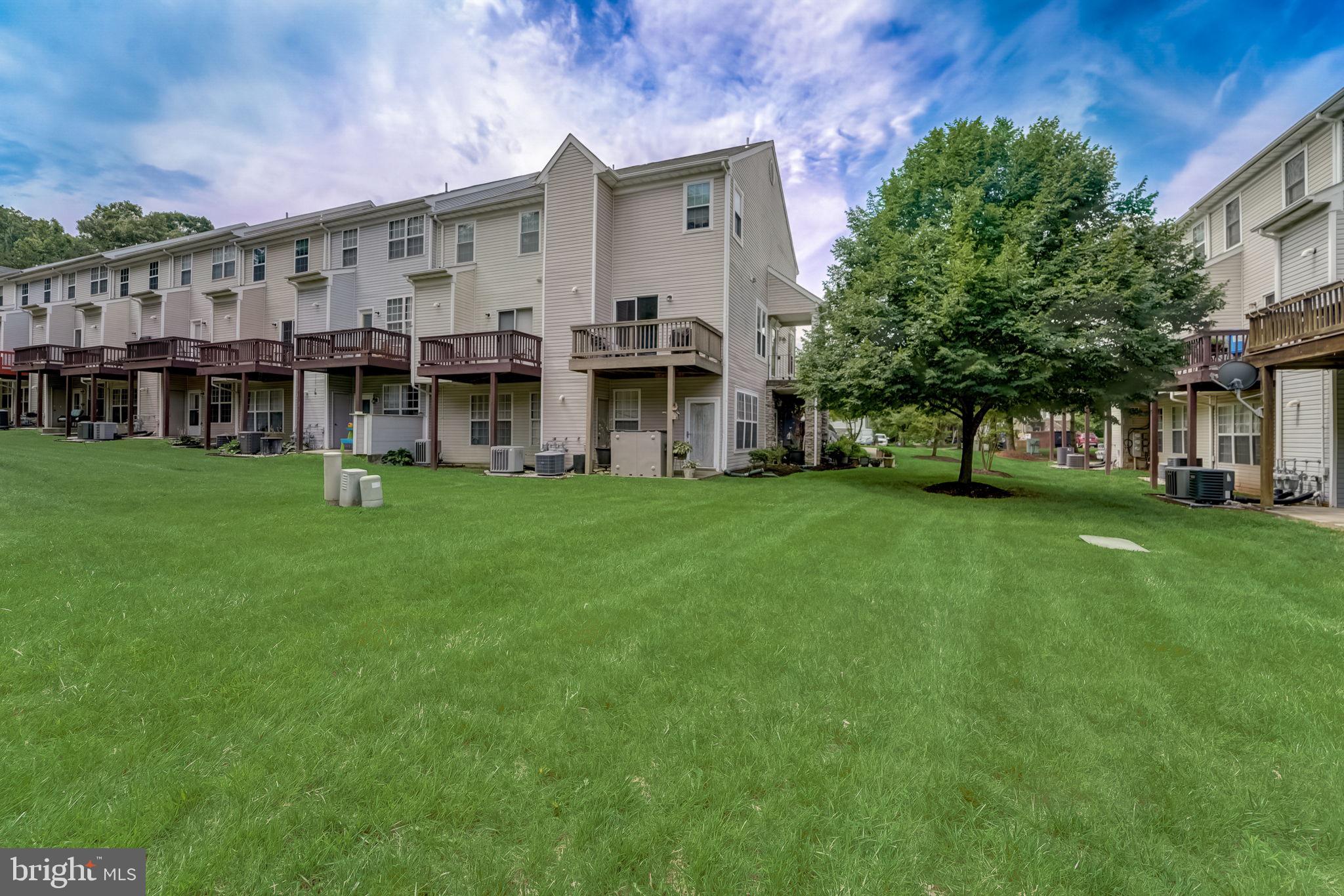 WOODLAND WALK - Residential