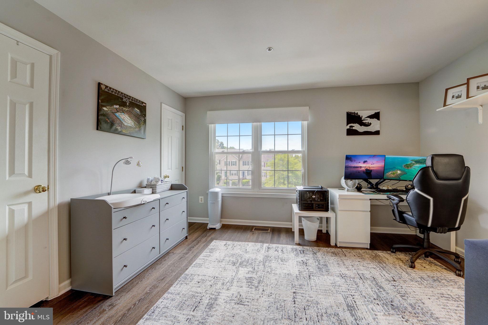 WOODLAND WALK - Residential