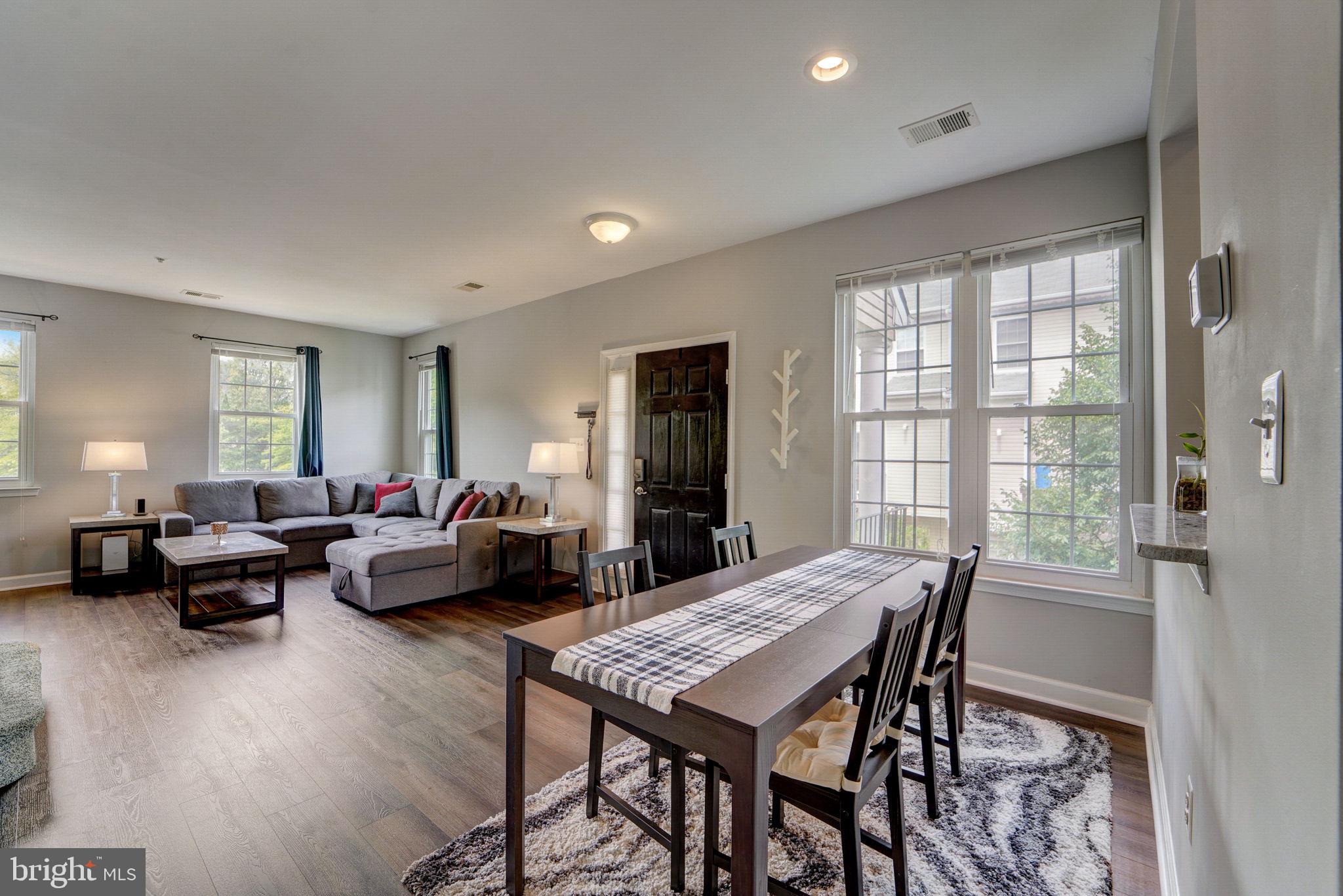 WOODLAND WALK - Residential