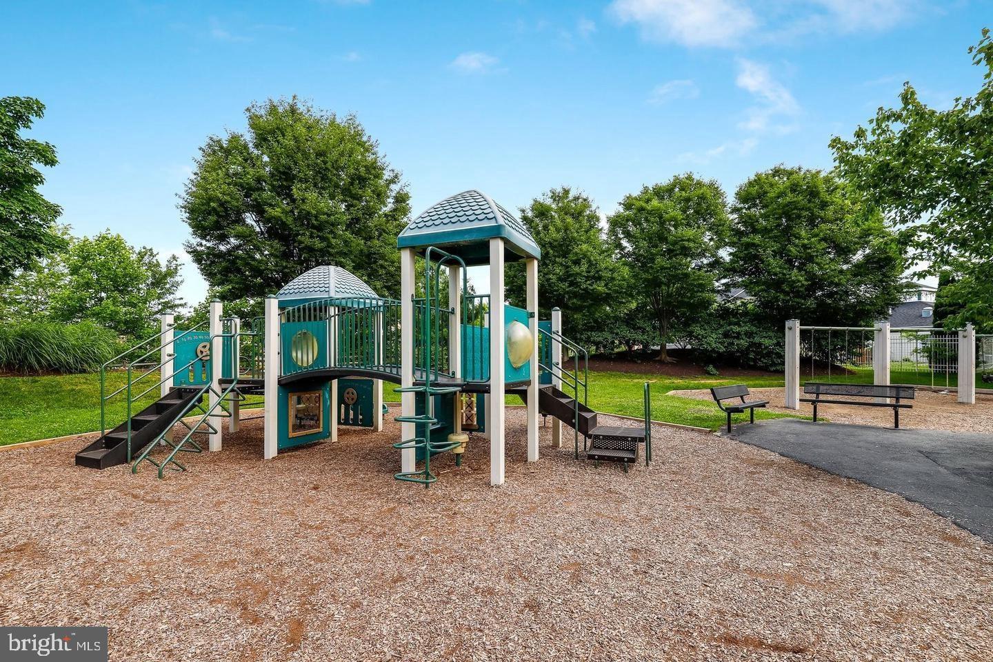 WOODLAND WALK - Residential