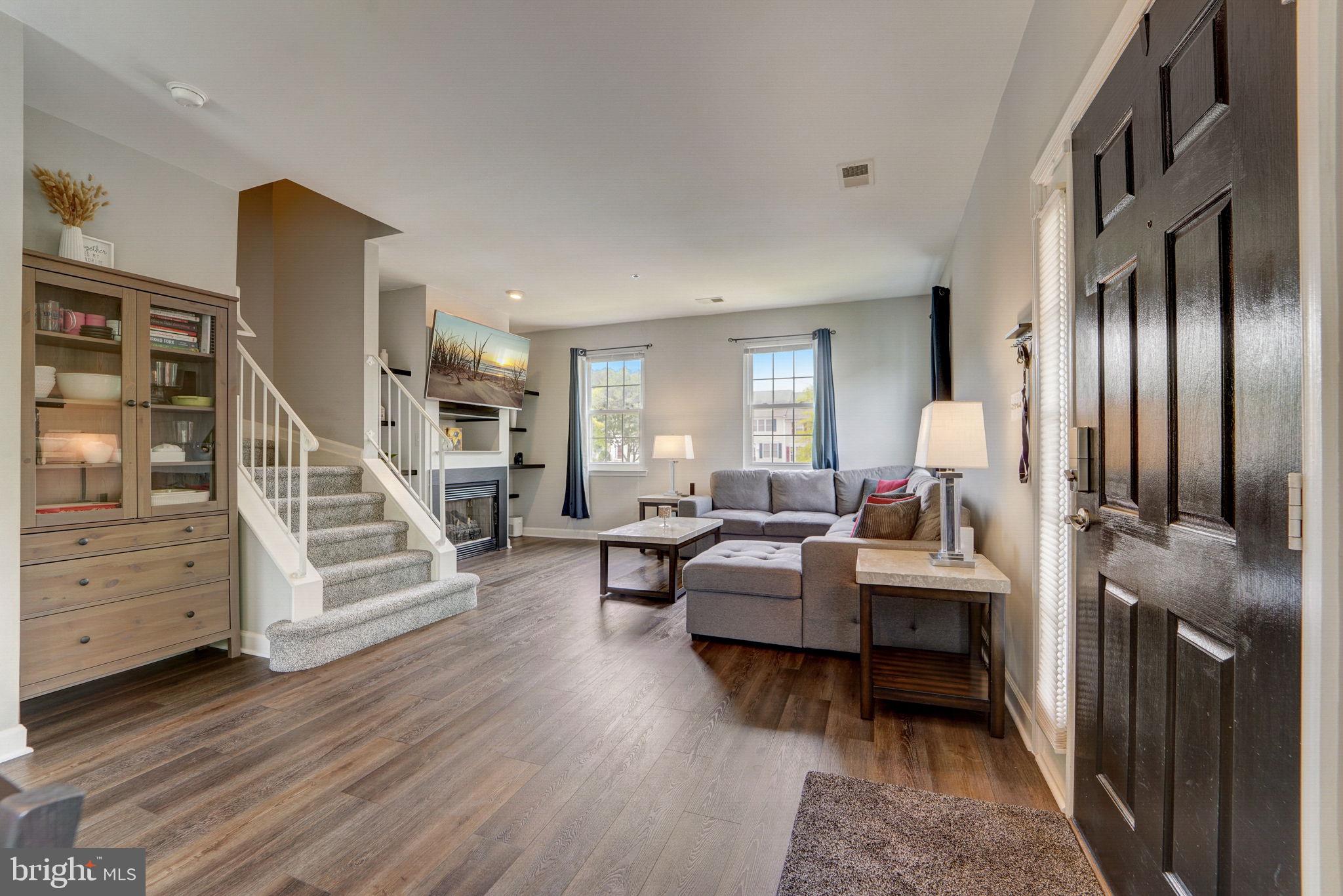 WOODLAND WALK - Residential