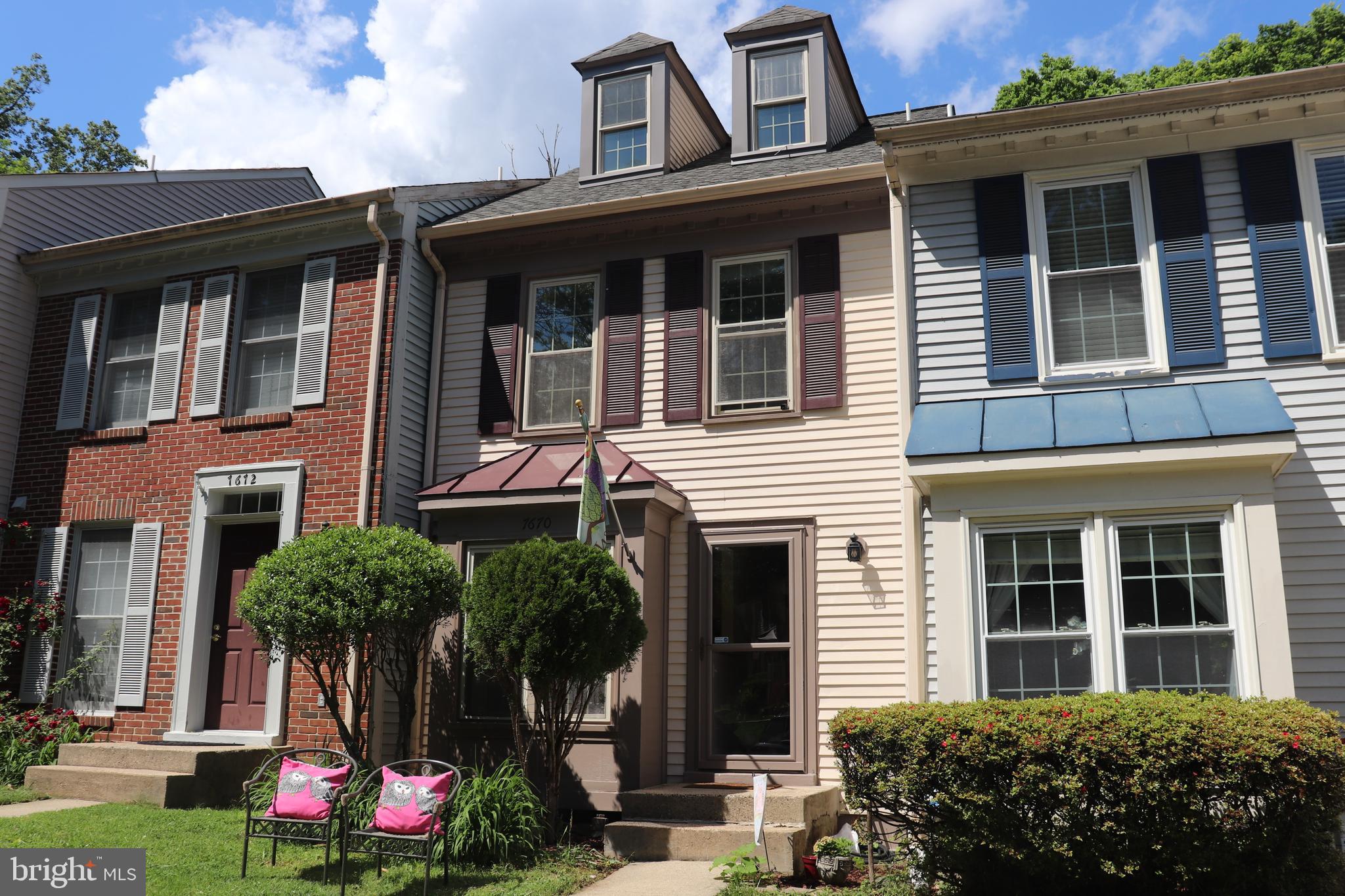 SPRINGFIELD OAKS - Residential