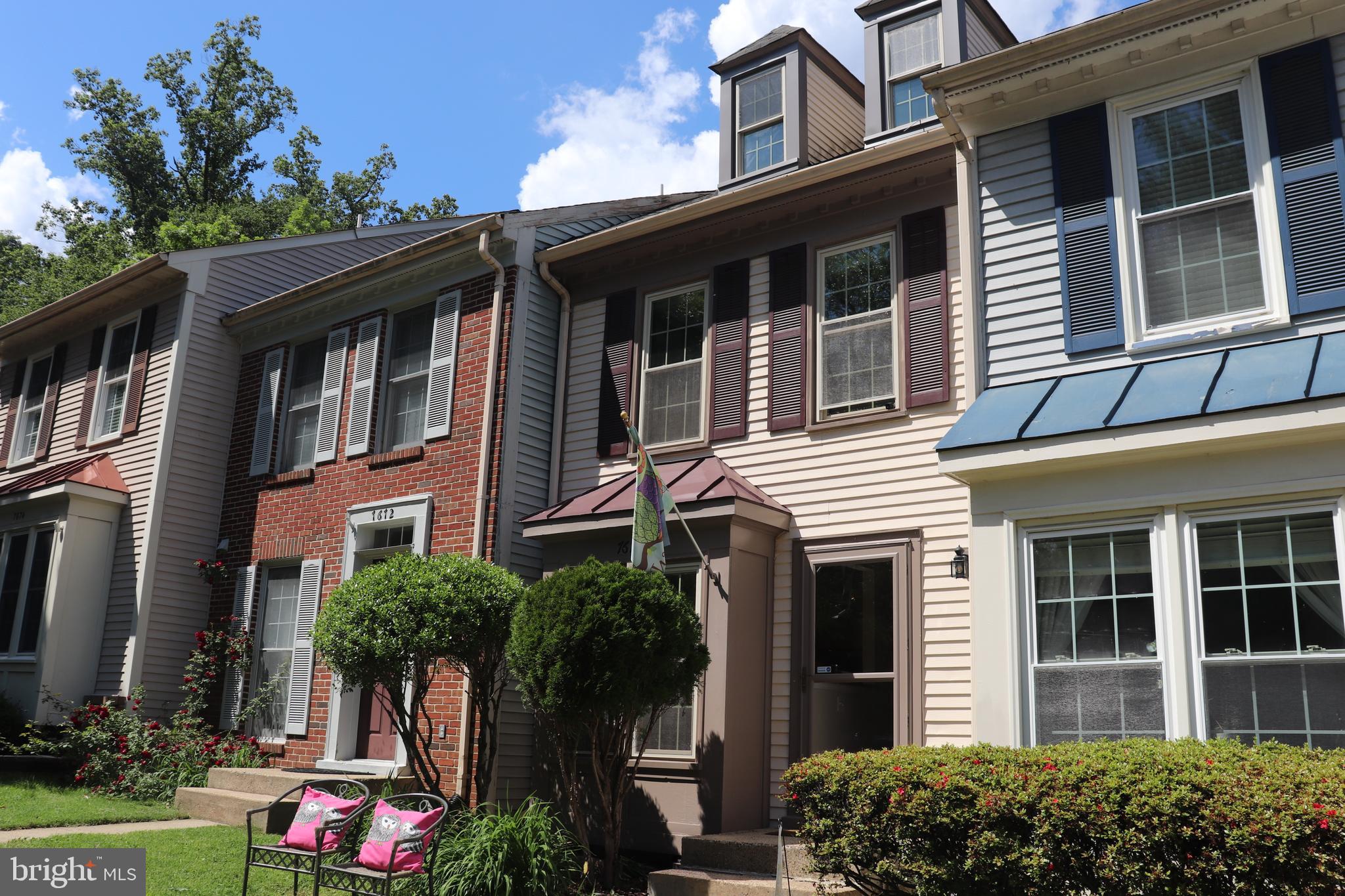 SPRINGFIELD OAKS - Residential