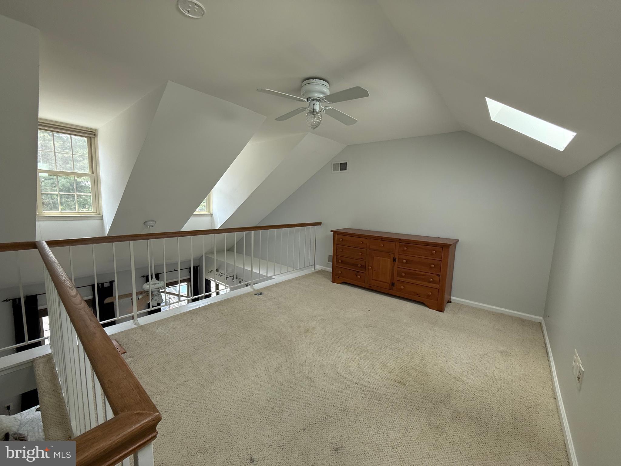 SPRINGFIELD OAKS - Residential