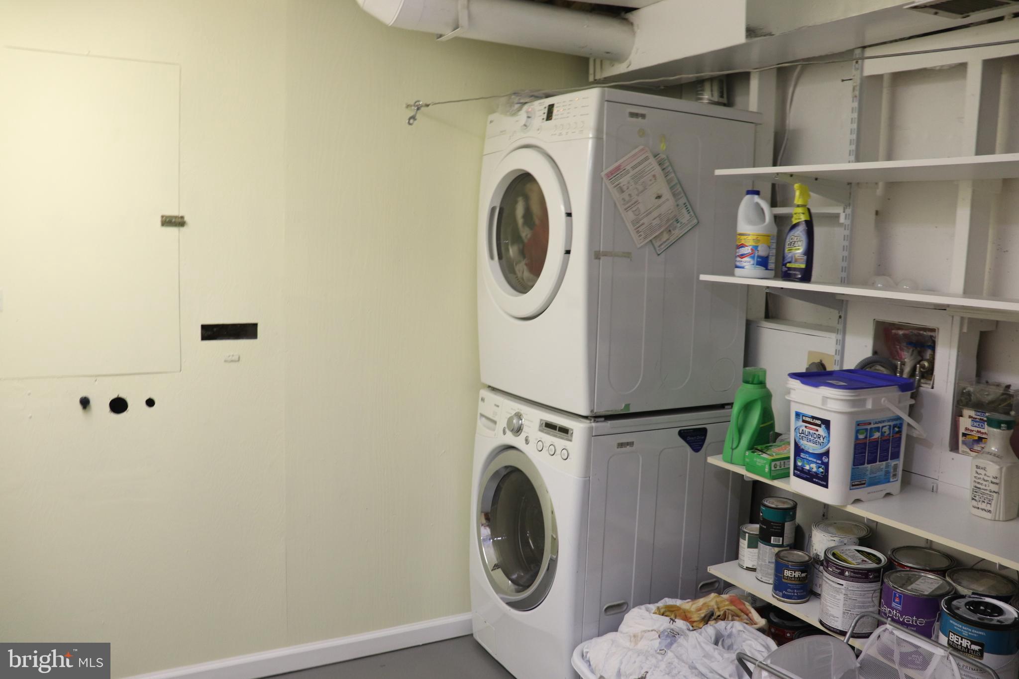 SPRINGFIELD OAKS - Residential