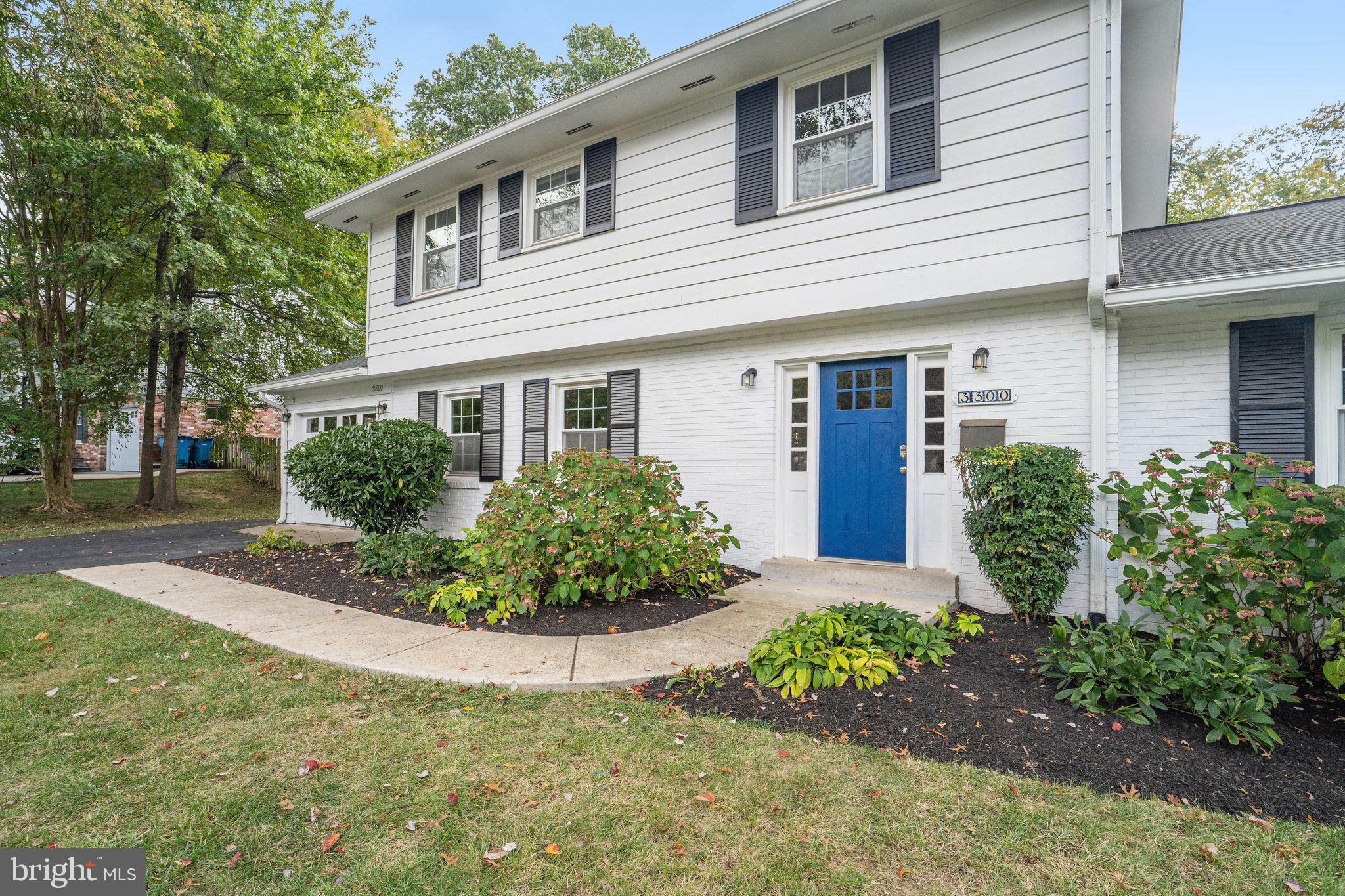 3300 PRINCE WILLIAM DRIVE