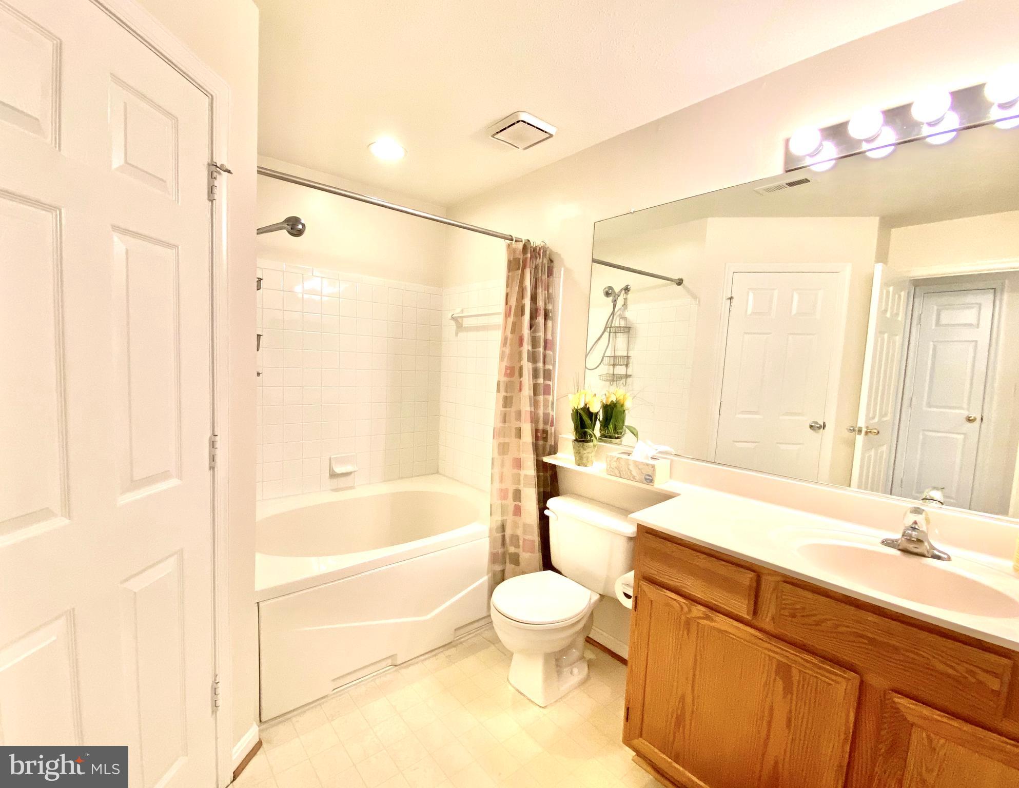 SILVERBROOK WOOD - Residential