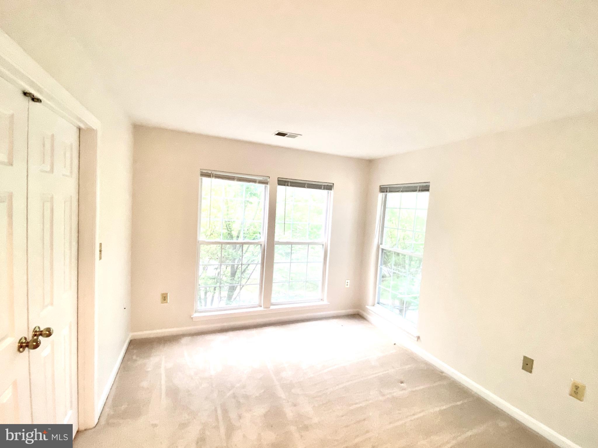 SILVERBROOK WOOD - Residential