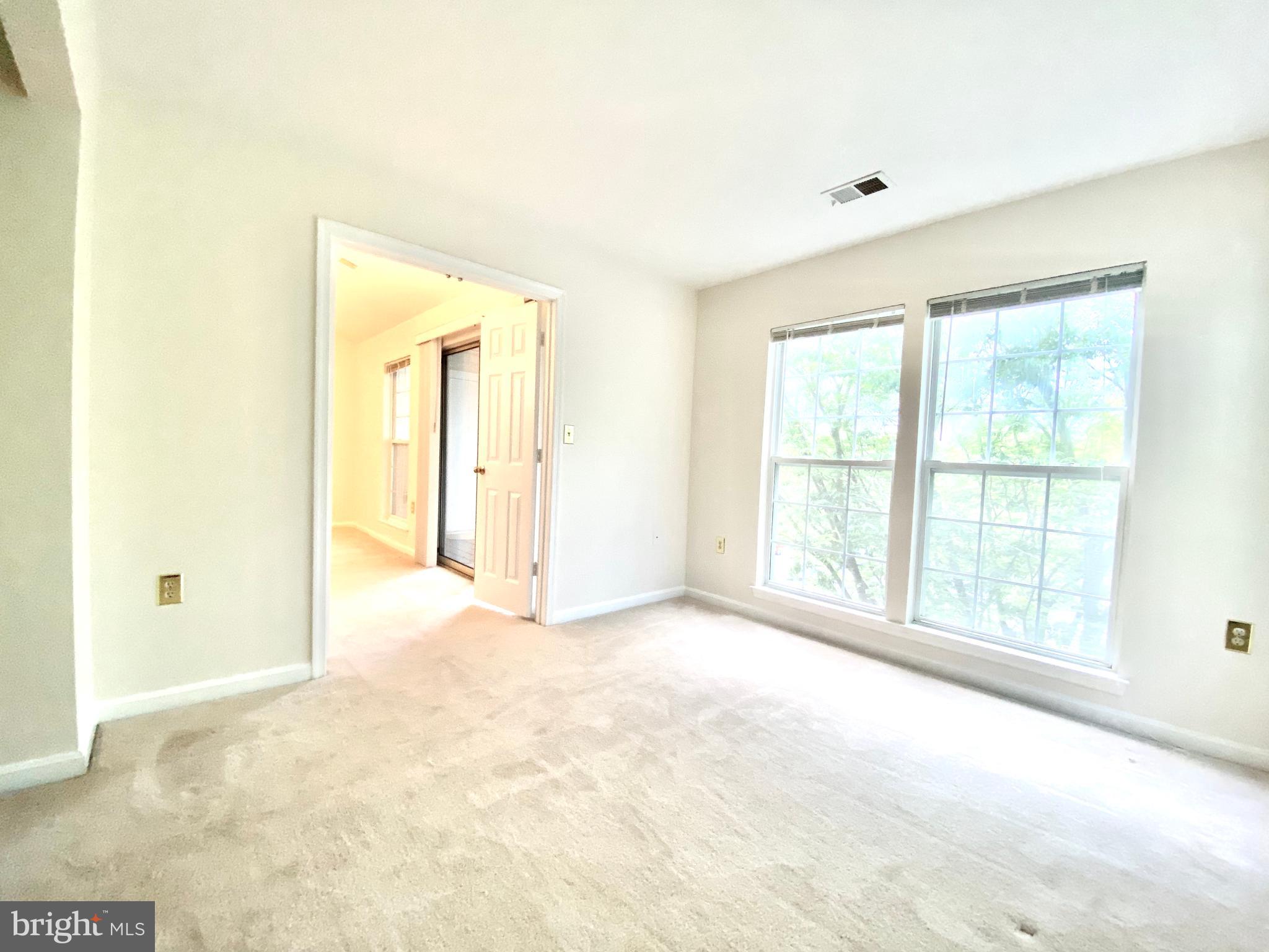 SILVERBROOK WOOD - Residential