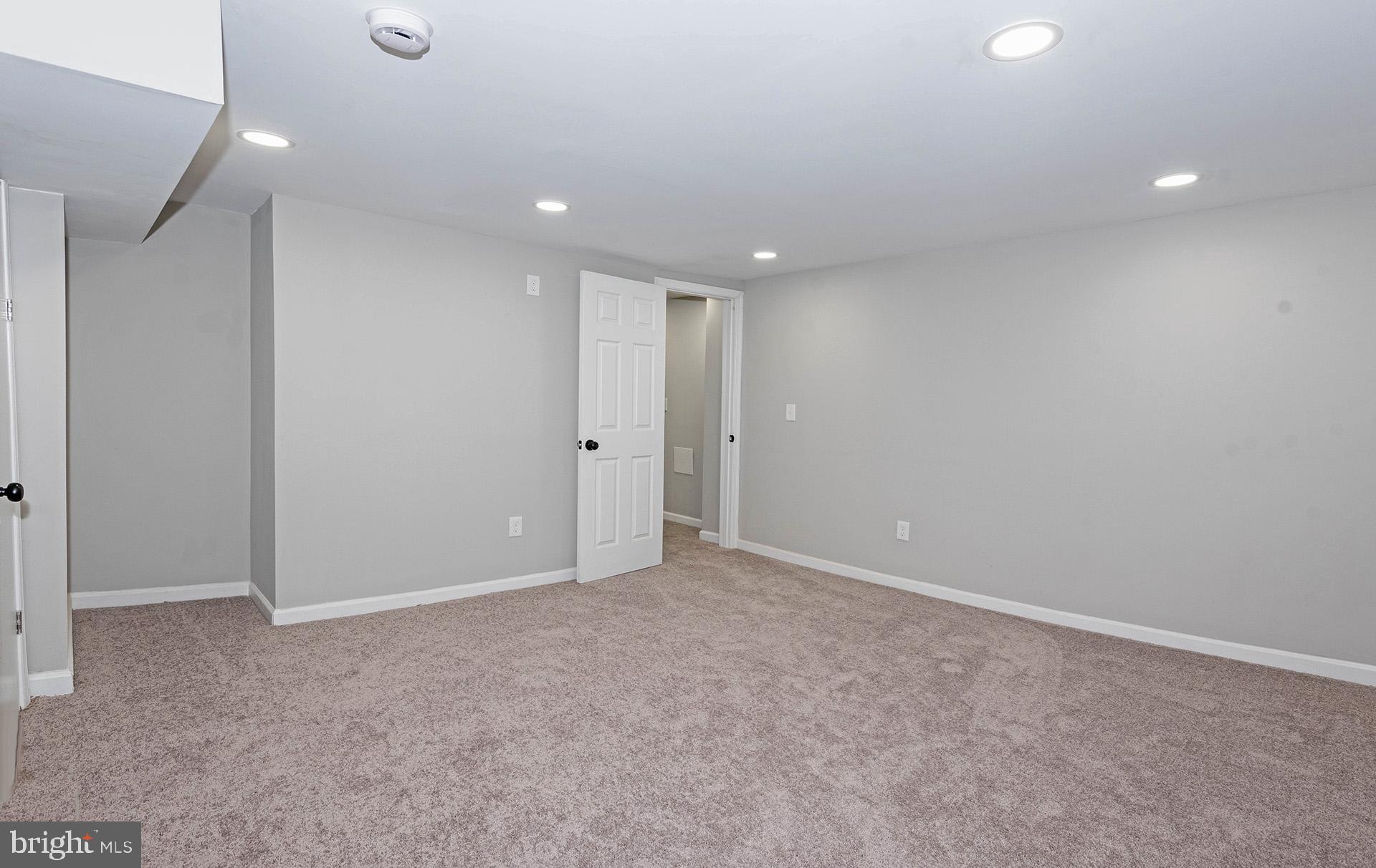 MOUNT WASHINGTON - Residential