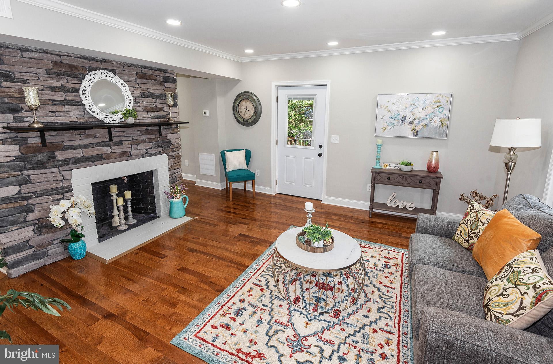 MOUNT WASHINGTON - Residential