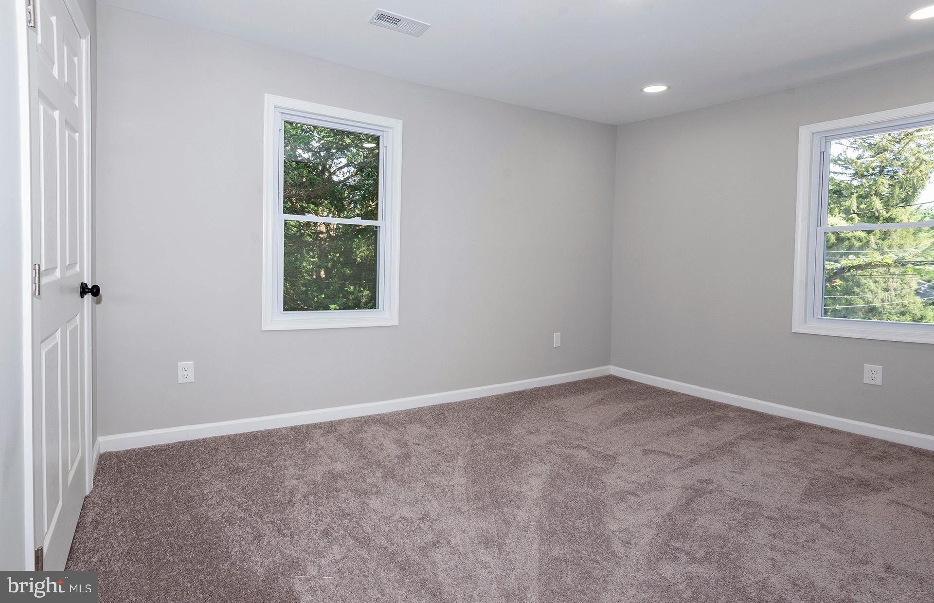 MOUNT WASHINGTON - Residential