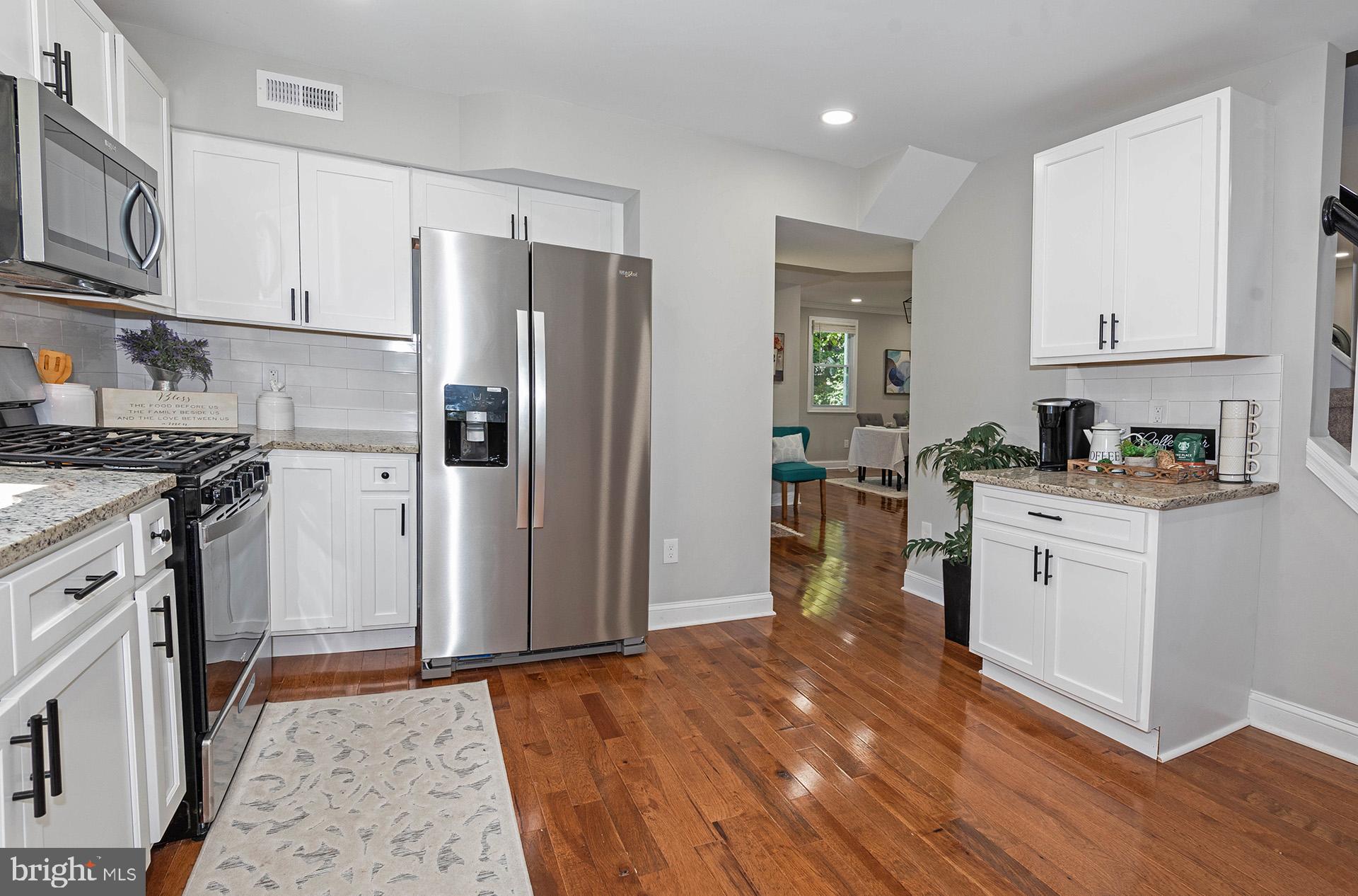 MOUNT WASHINGTON - Residential