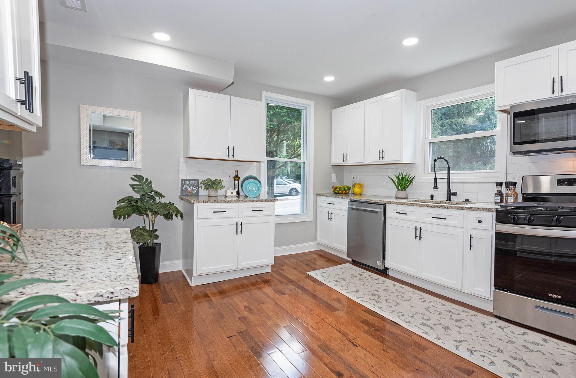 MOUNT WASHINGTON - Residential