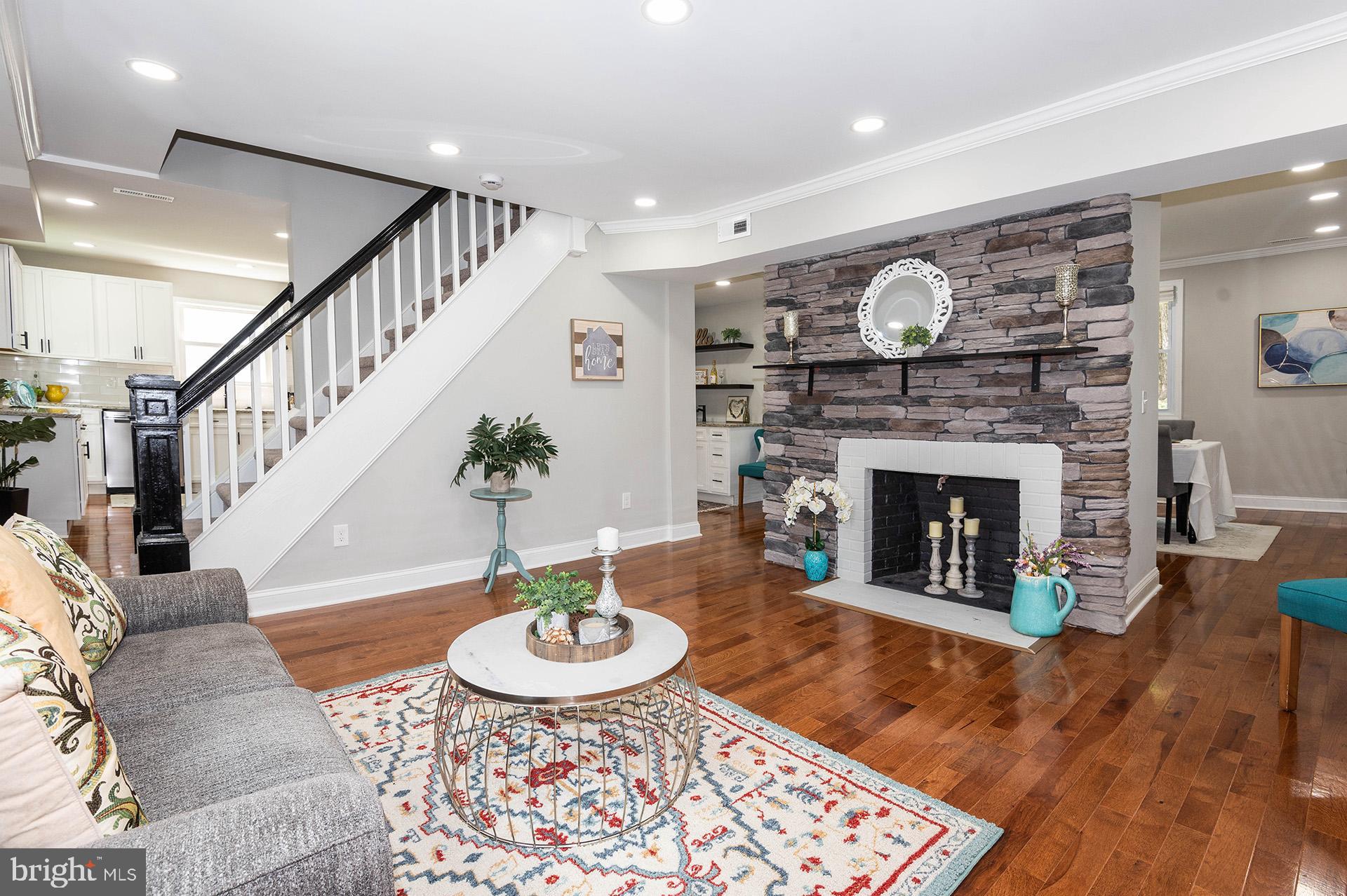 MOUNT WASHINGTON - Residential