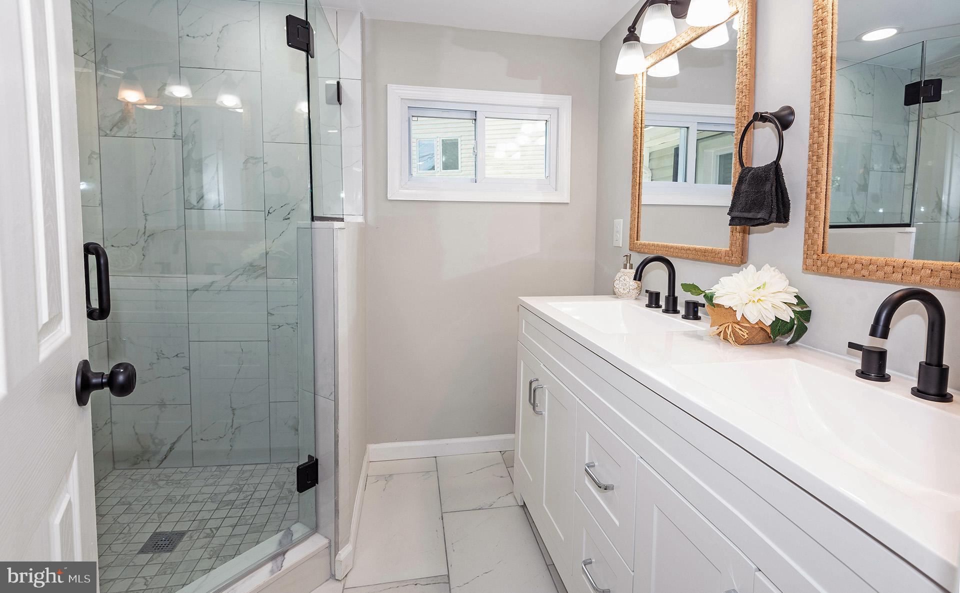 MOUNT WASHINGTON - Residential