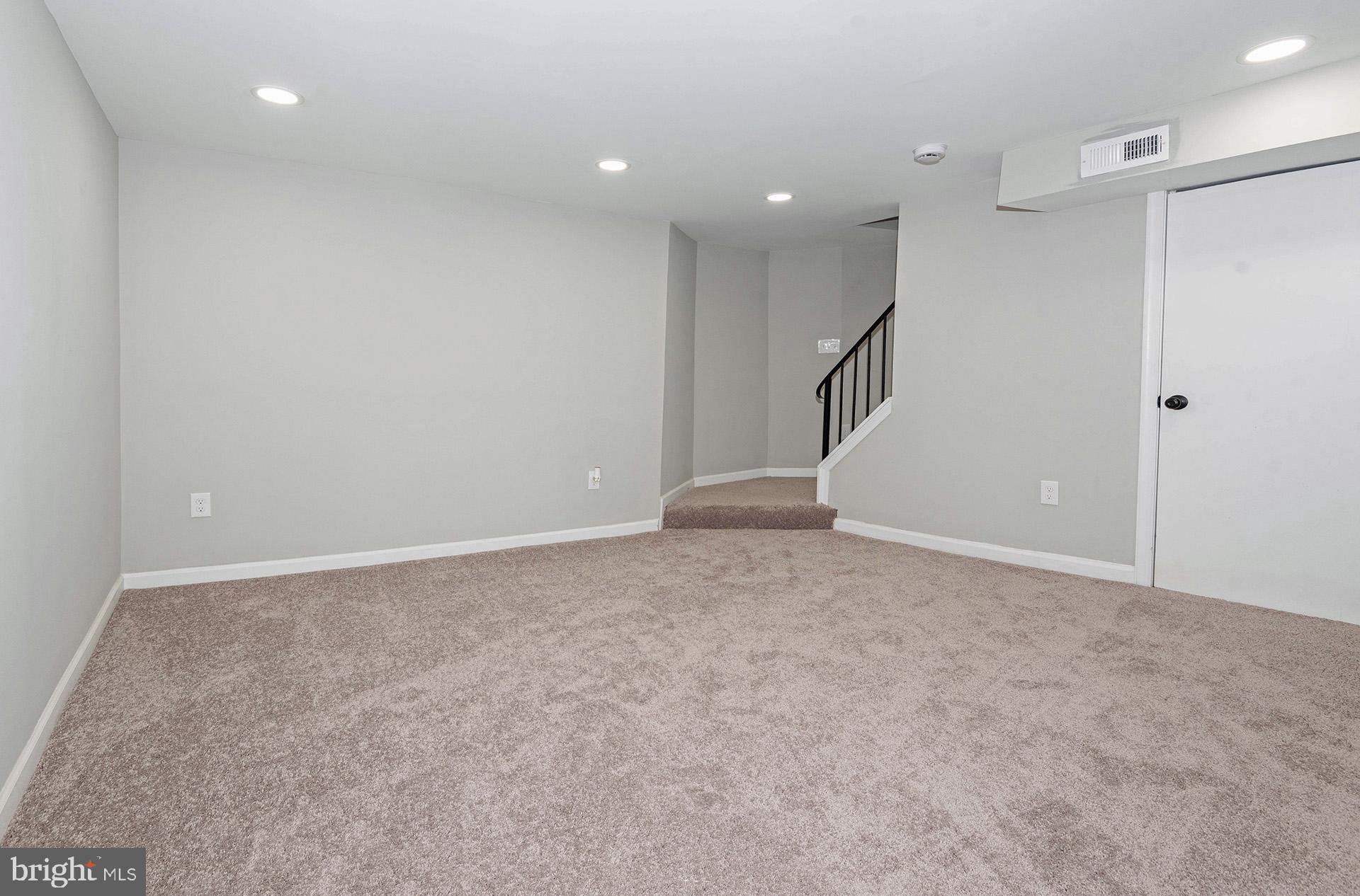 MOUNT WASHINGTON - Residential