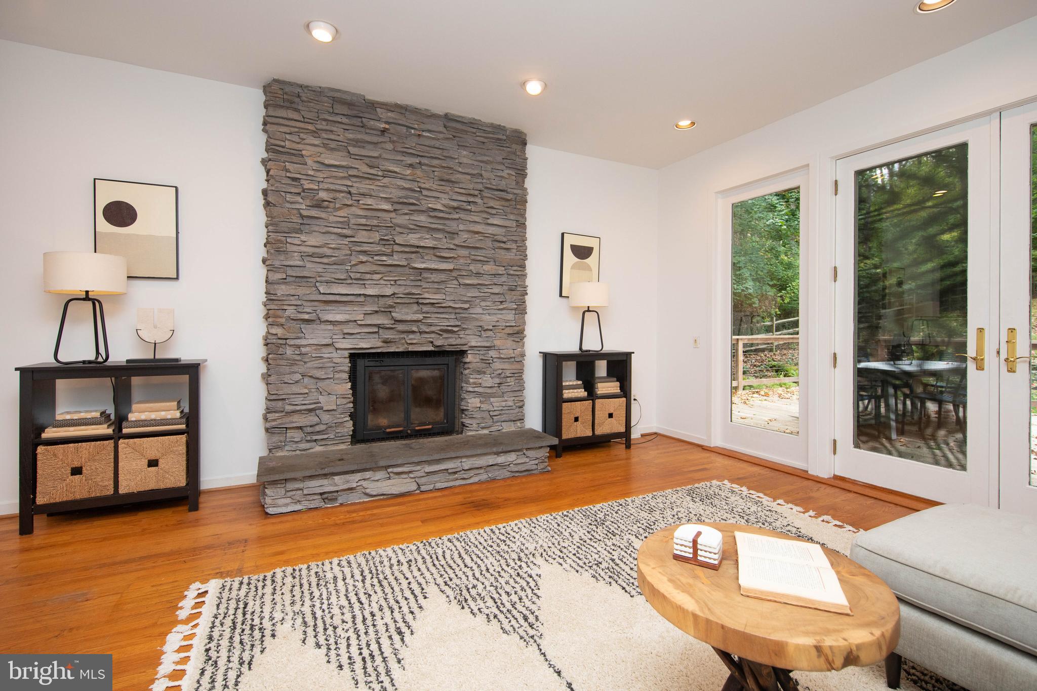 LAFAYETTE HILL - Residential