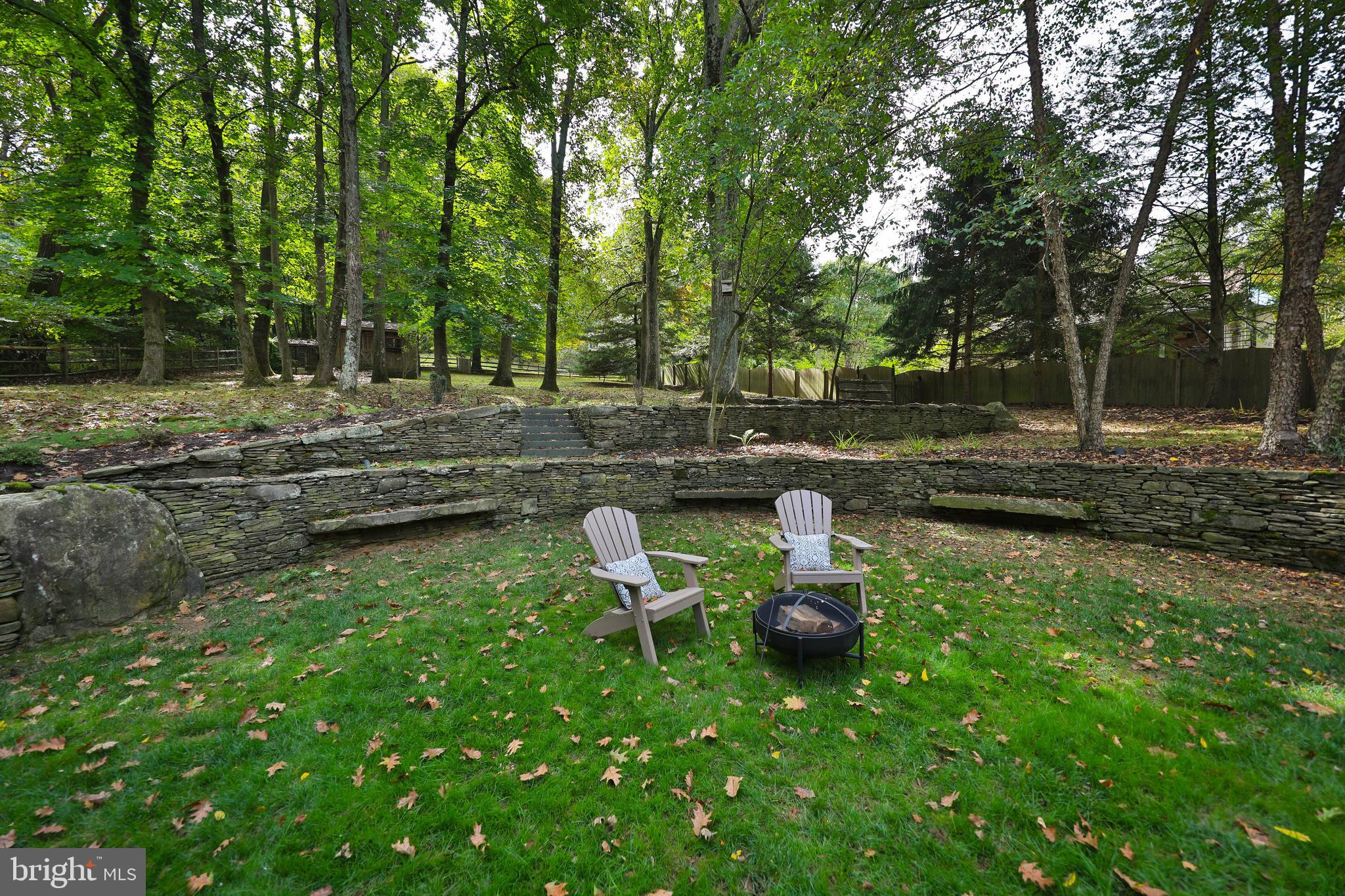 LAFAYETTE HILL - Residential