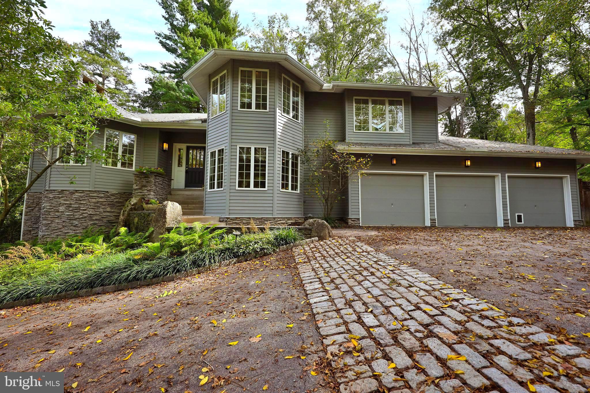 LAFAYETTE HILL - Residential