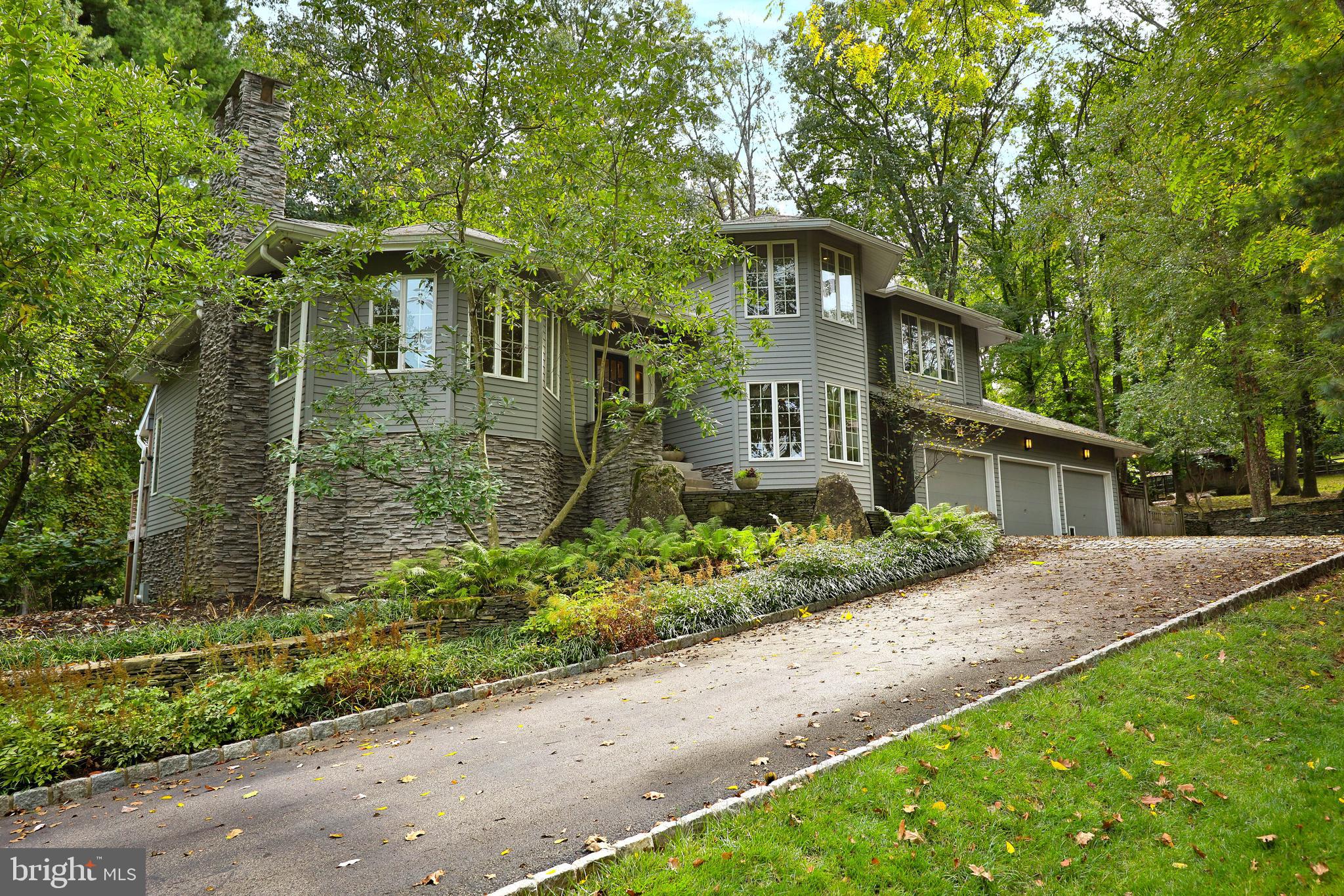 LAFAYETTE HILL - Residential