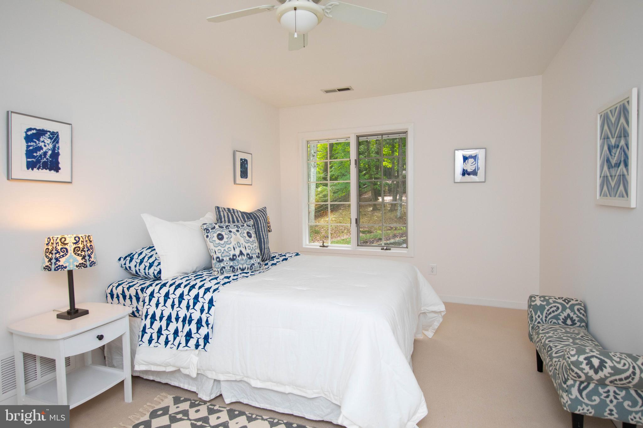 LAFAYETTE HILL - Residential