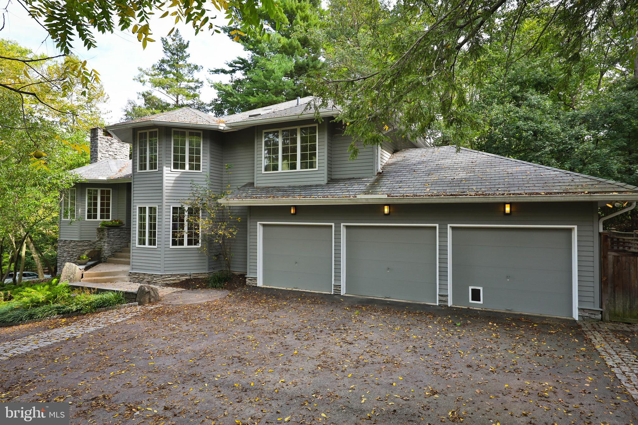 LAFAYETTE HILL - Residential