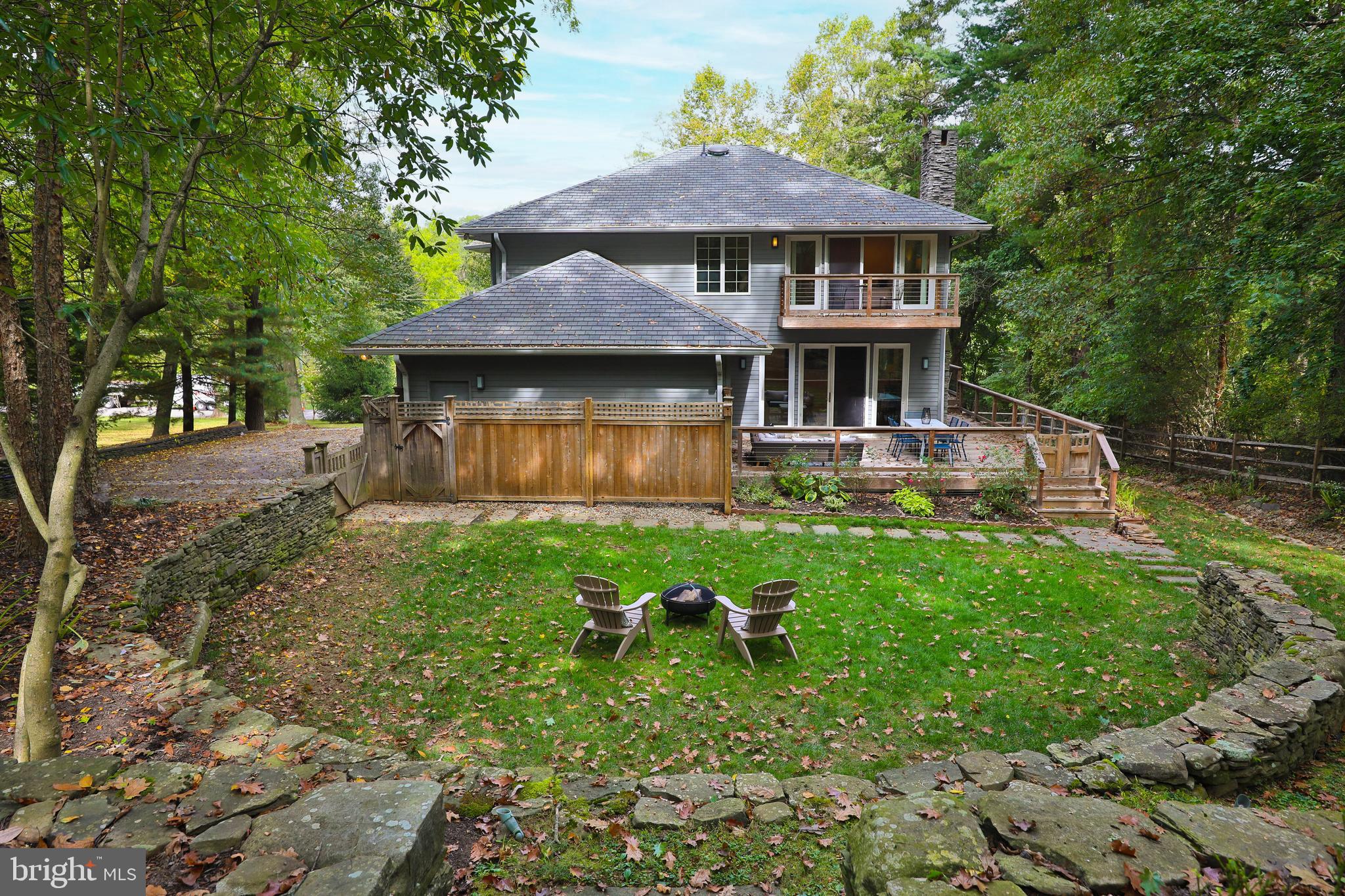 LAFAYETTE HILL - Residential