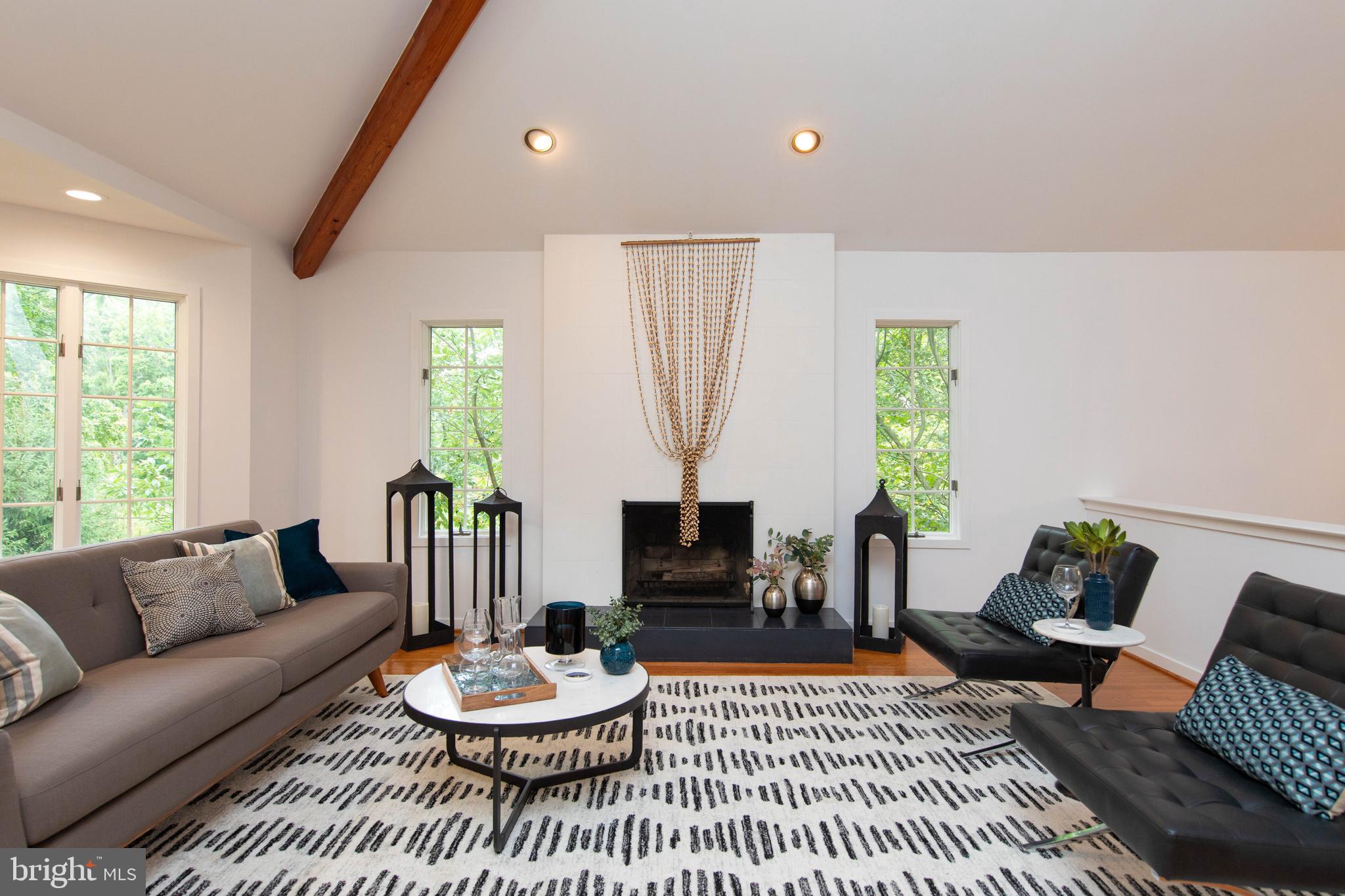 LAFAYETTE HILL - Residential