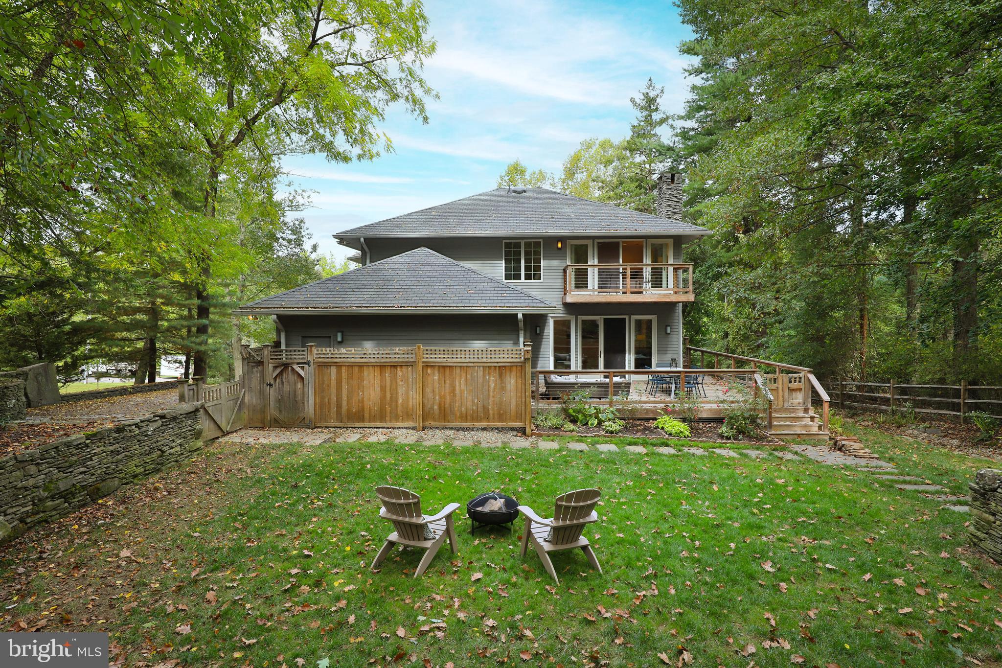 LAFAYETTE HILL - Residential