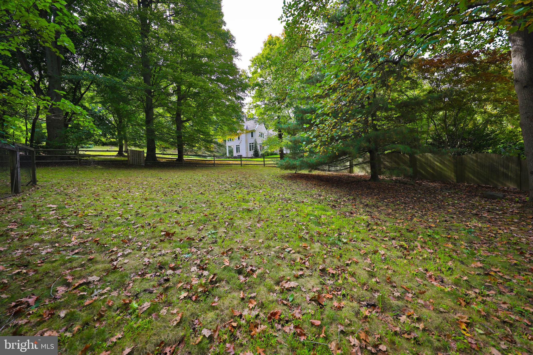 LAFAYETTE HILL - Residential