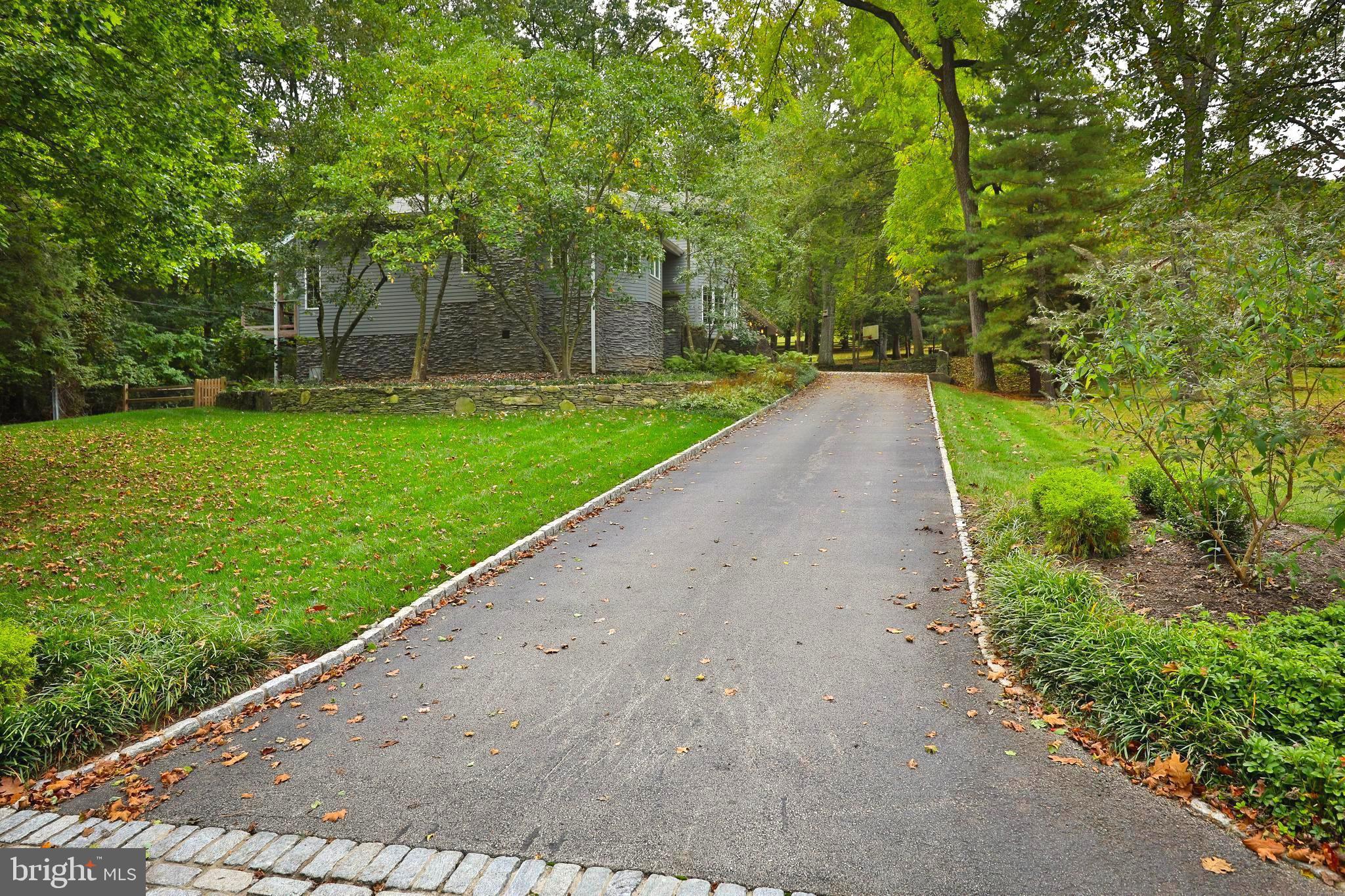 LAFAYETTE HILL - Residential