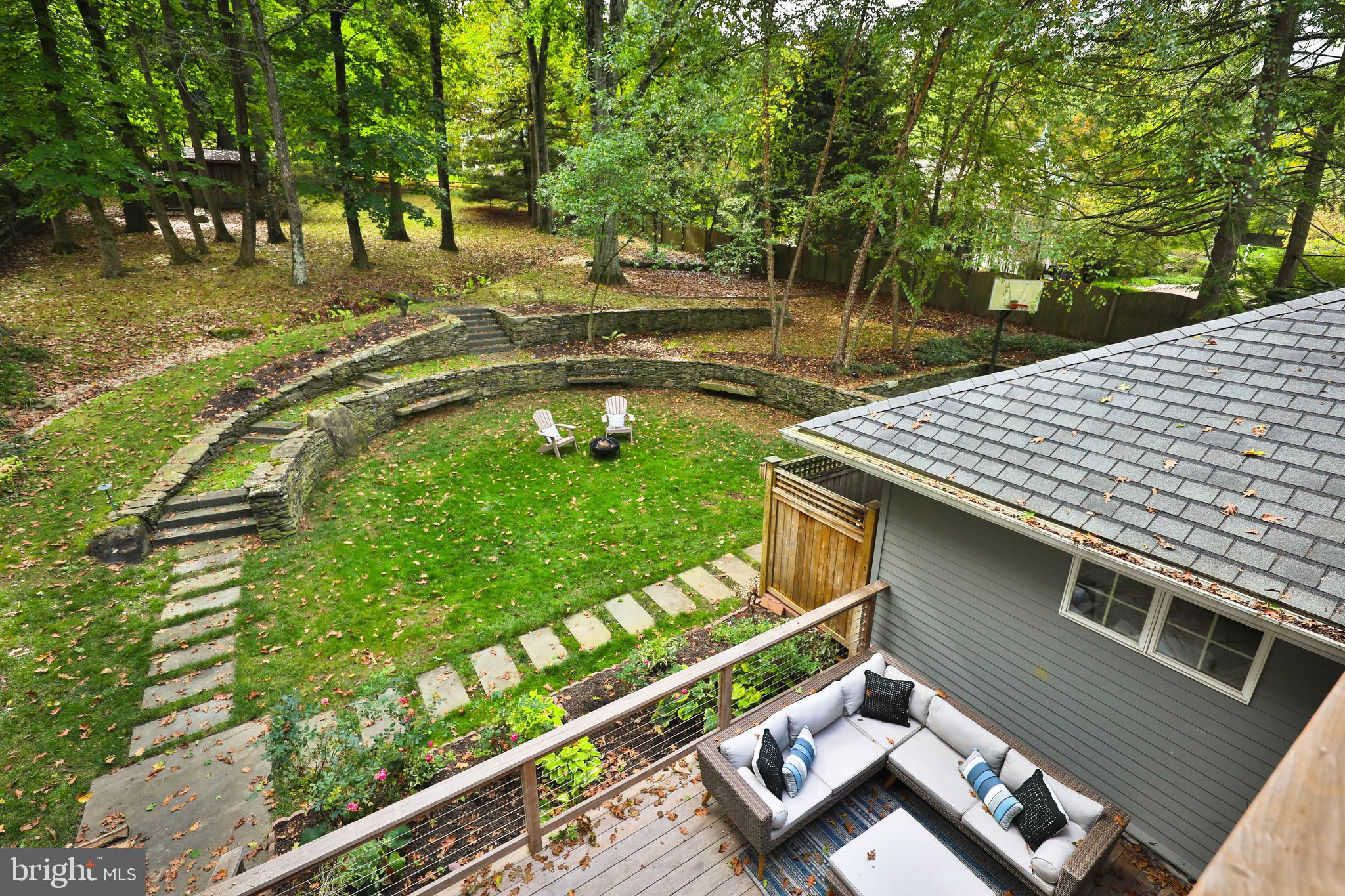 LAFAYETTE HILL - Residential