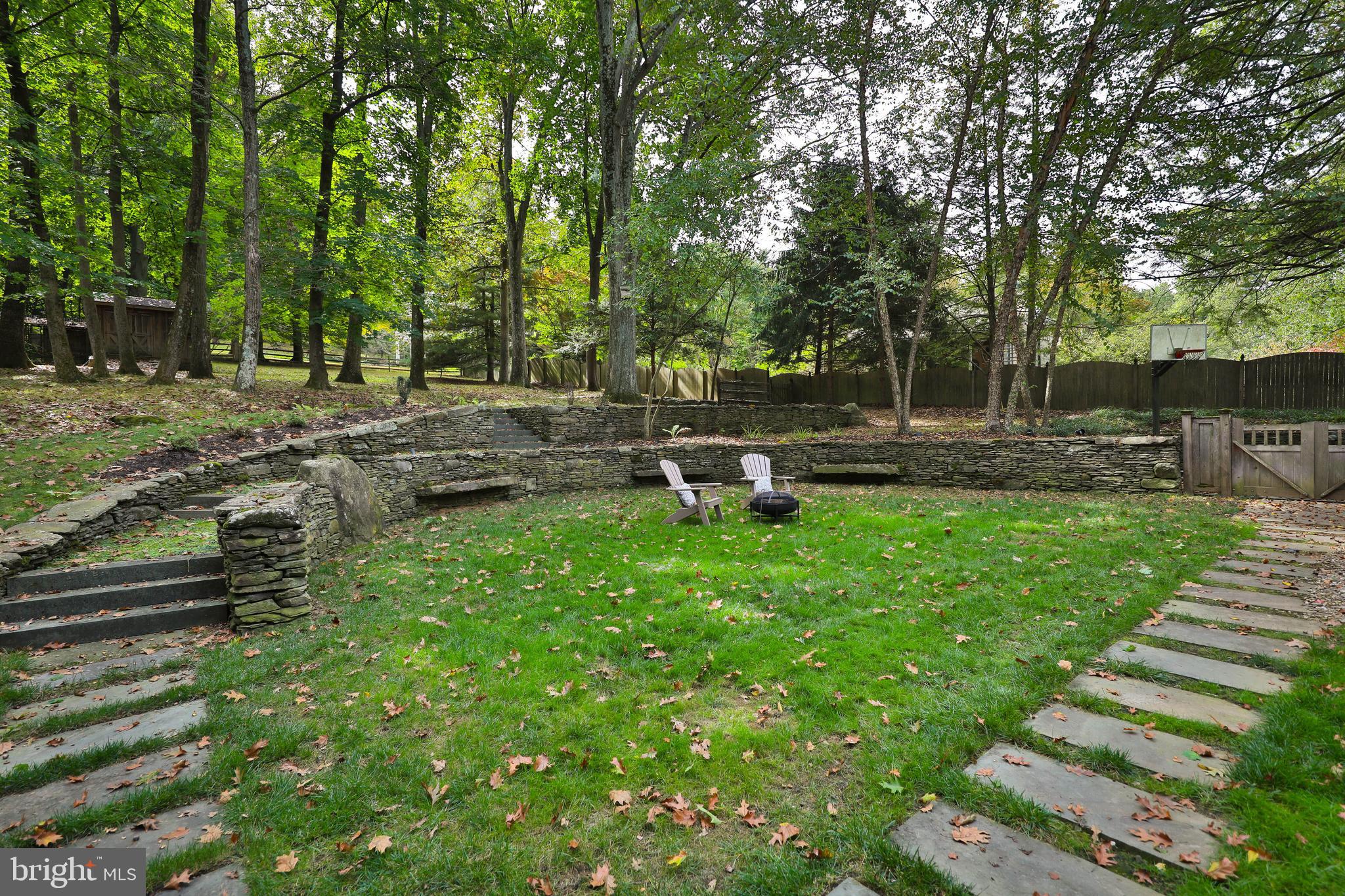 LAFAYETTE HILL - Residential