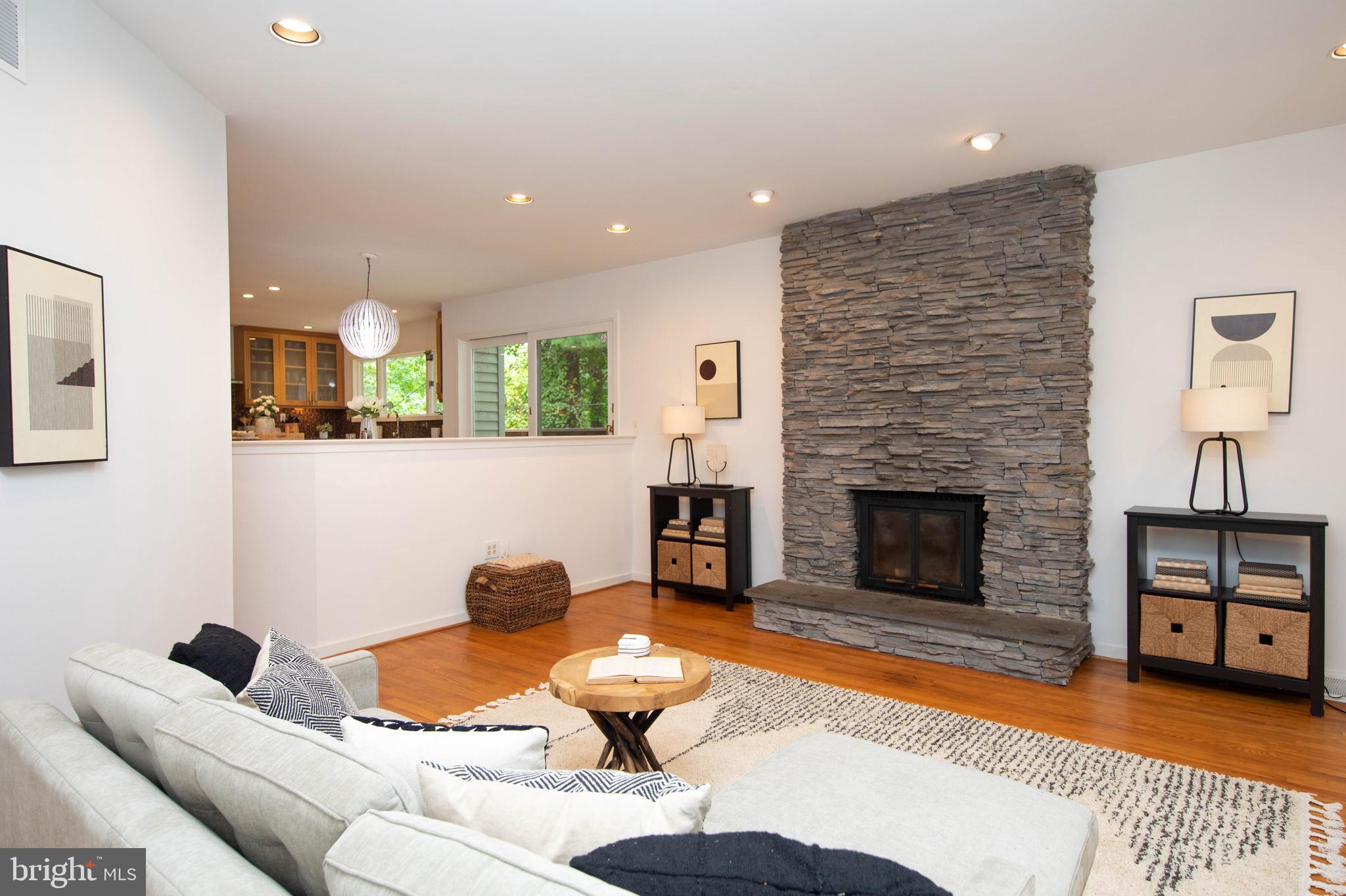 LAFAYETTE HILL - Residential