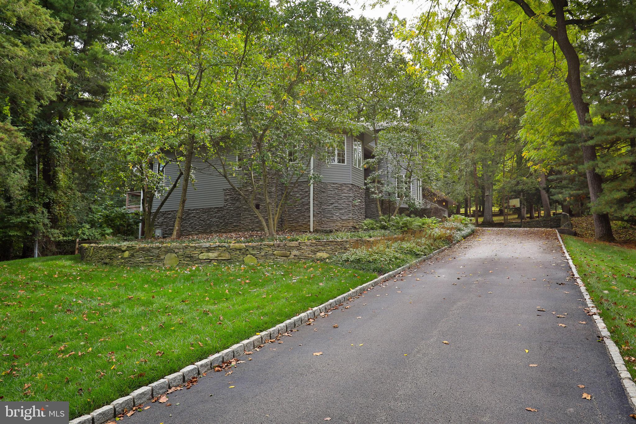 LAFAYETTE HILL - Residential